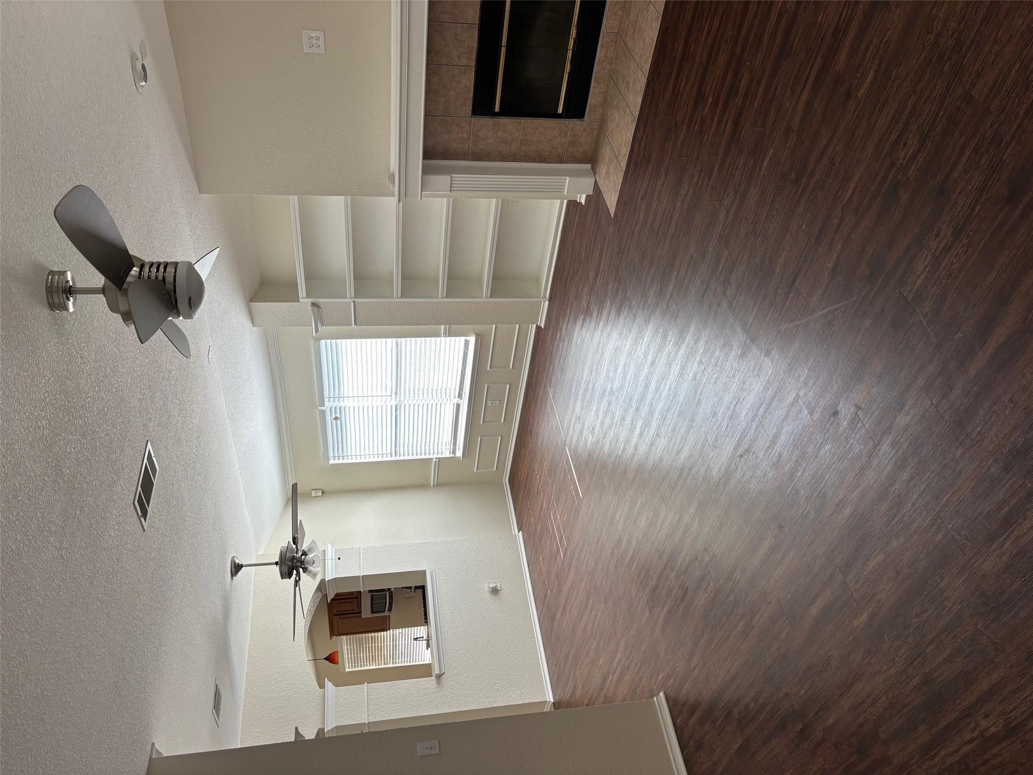 1403 Haley Gray Dr, Pflugerville, TX 78660