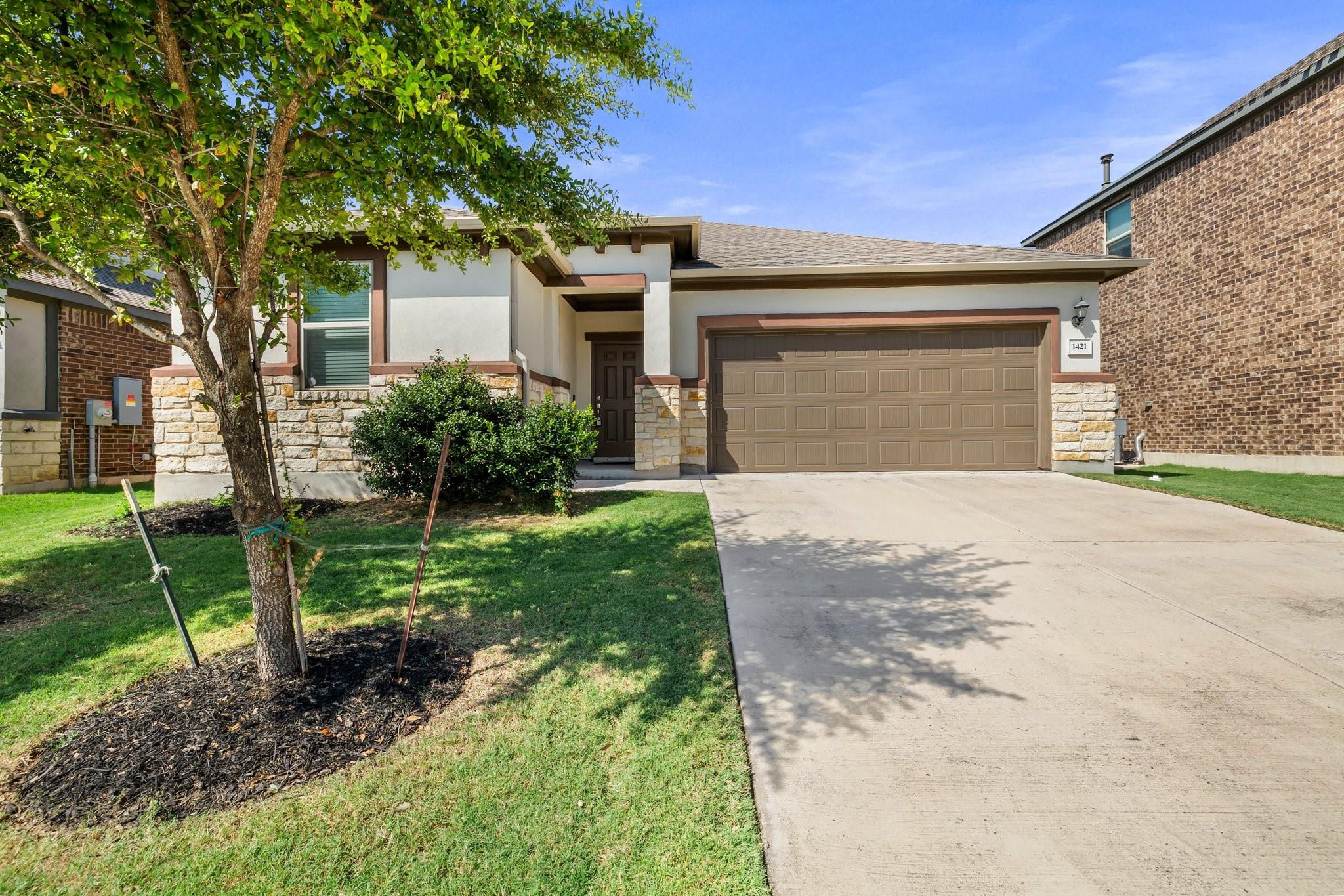 1421 Itzel Bnd, Leander, TX 78641