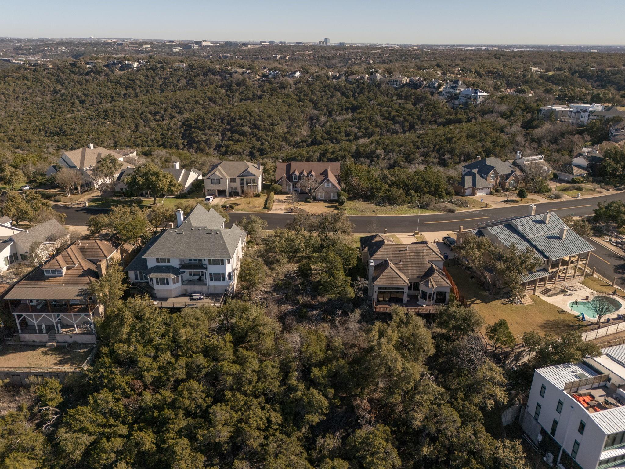 7111 Valburn Dr, Austin, TX 78731