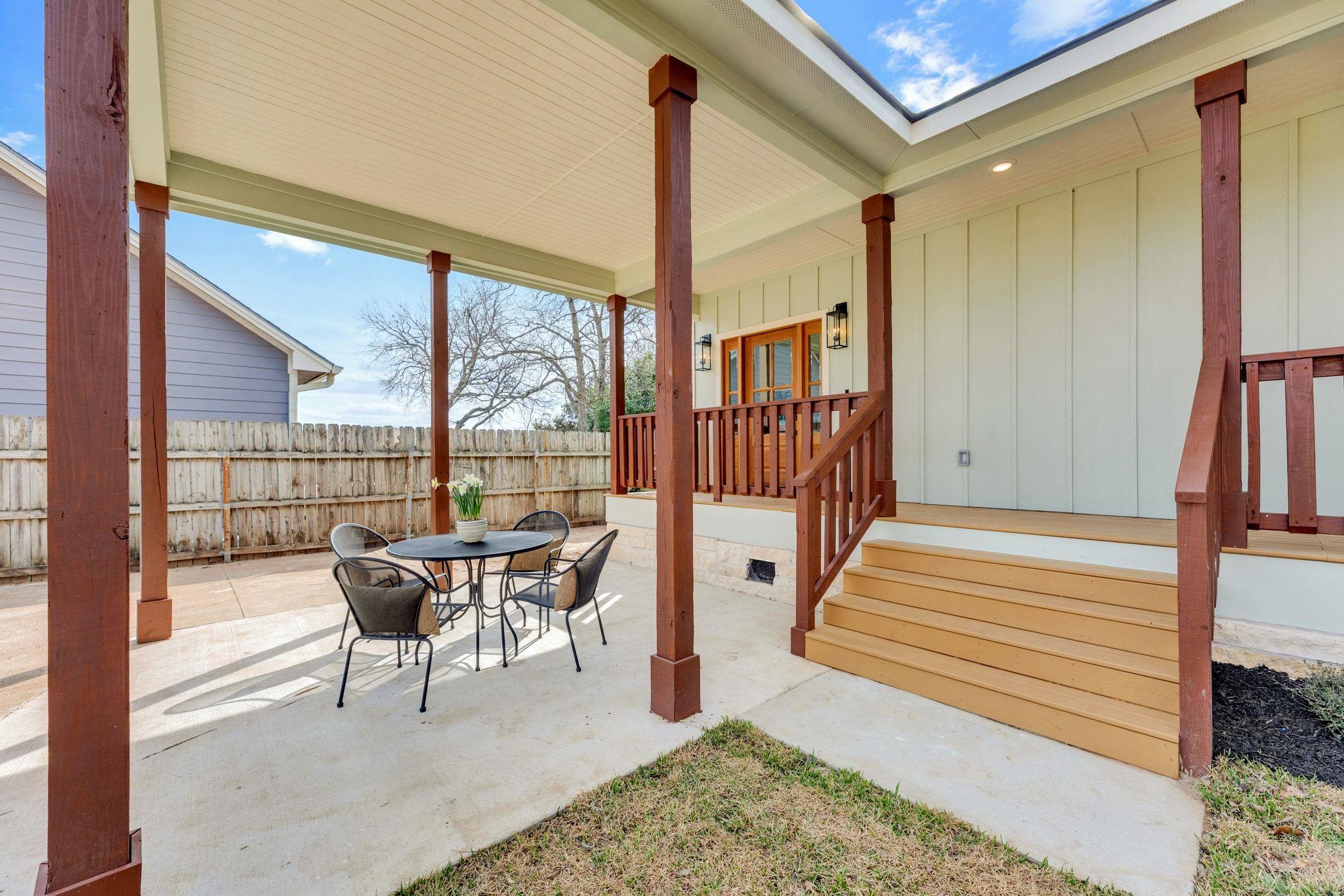 2102 S Church St, Georgetown, TX 78626