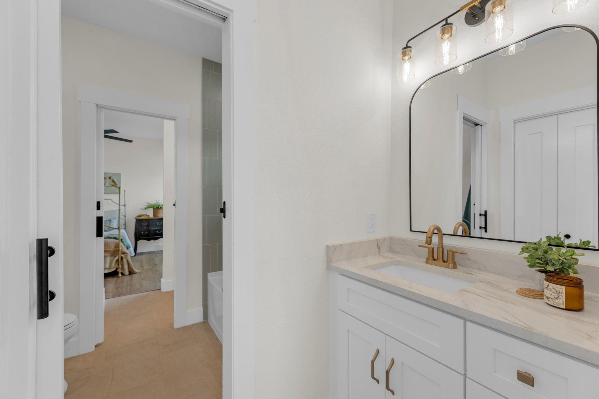 2102 S Church St, Georgetown, TX 78626