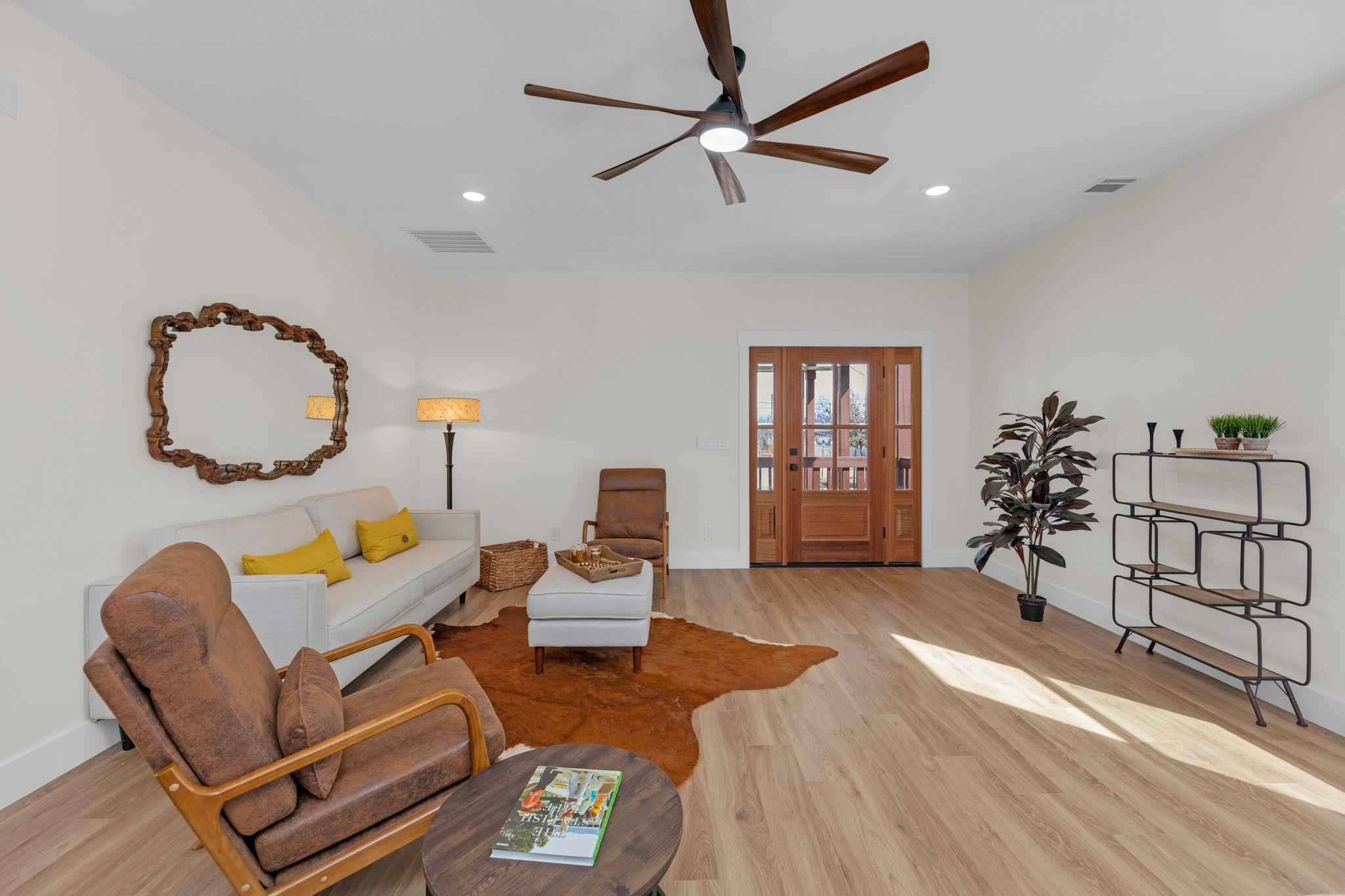 2102 S Church St, Georgetown, TX 78626