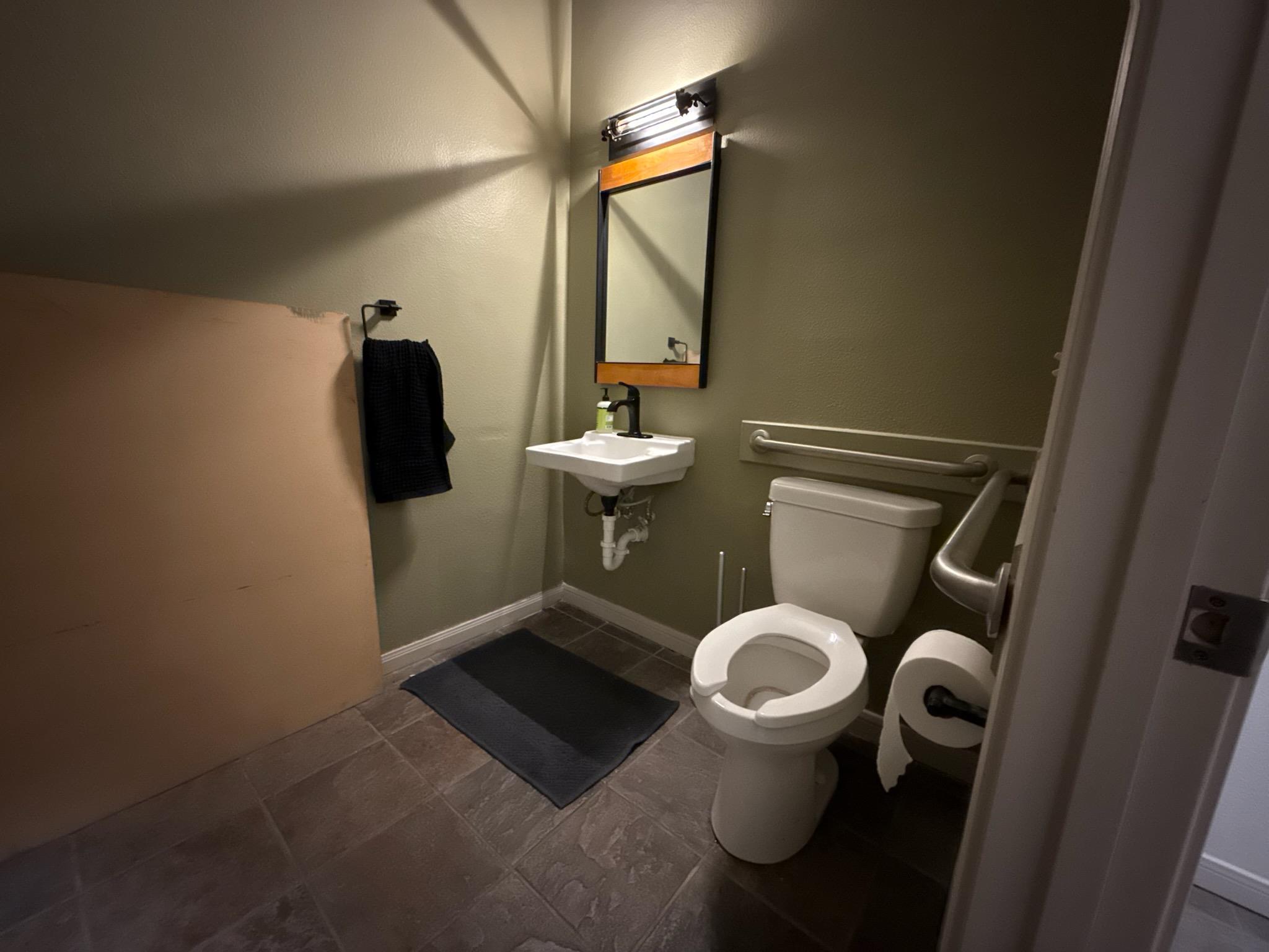 13210 Ranch Road 12 Rd # B, Wimberley, TX 78676