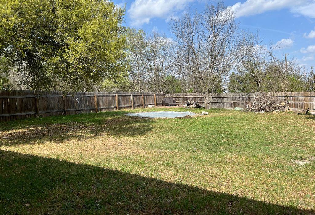 618 Bentwood Dr, Leander, TX 78641