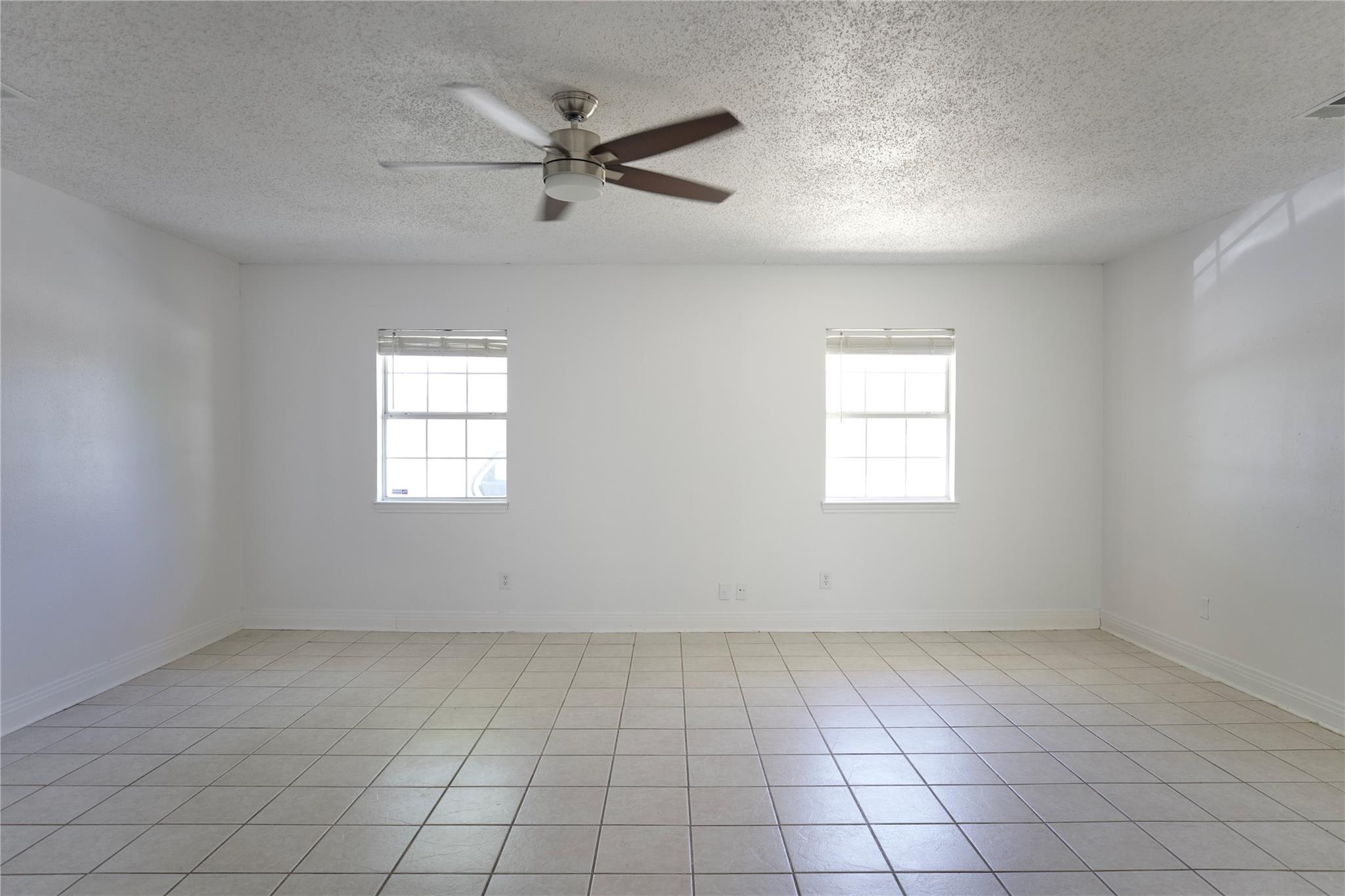 618 Bentwood Dr, Leander, TX 78641