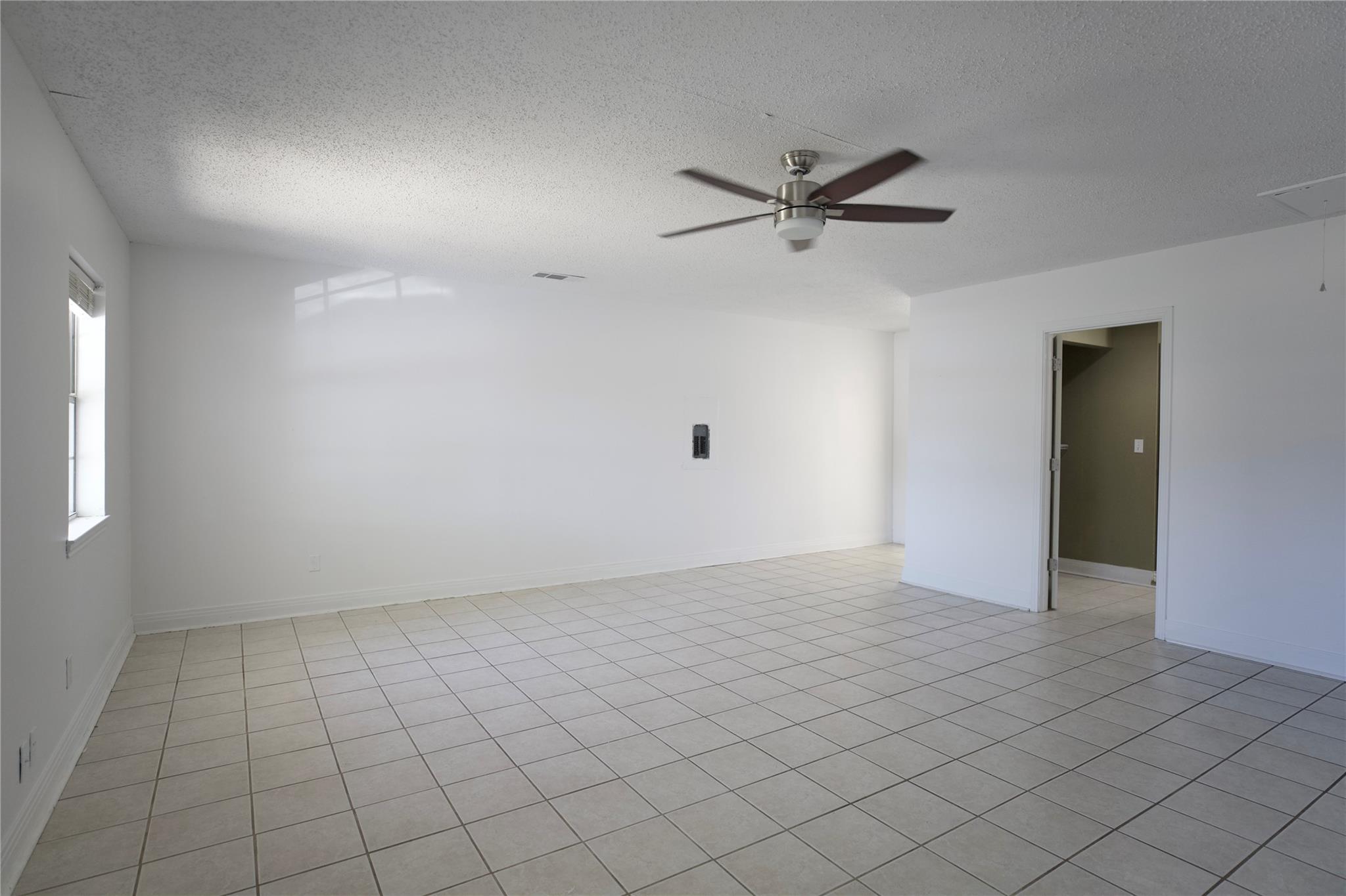 618 Bentwood Dr, Leander, TX 78641