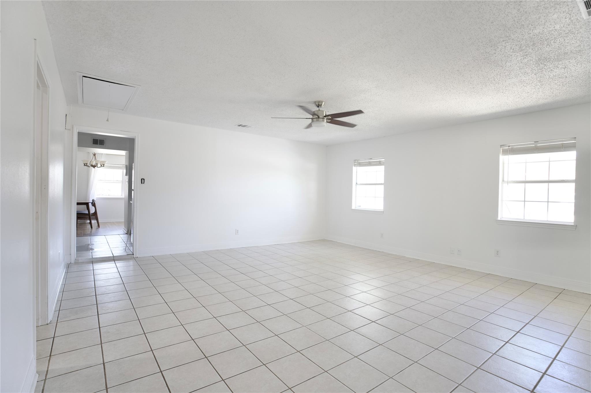 618 Bentwood Dr, Leander, TX 78641