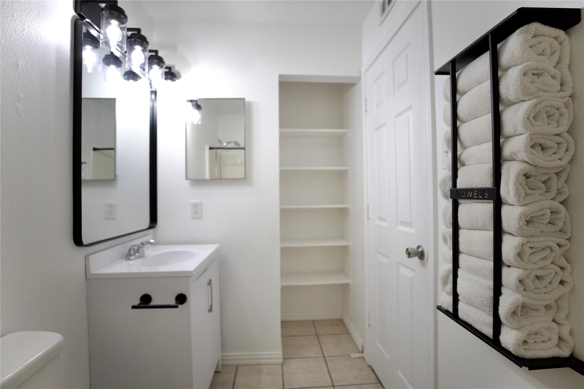 618 Bentwood Dr, Leander, TX 78641