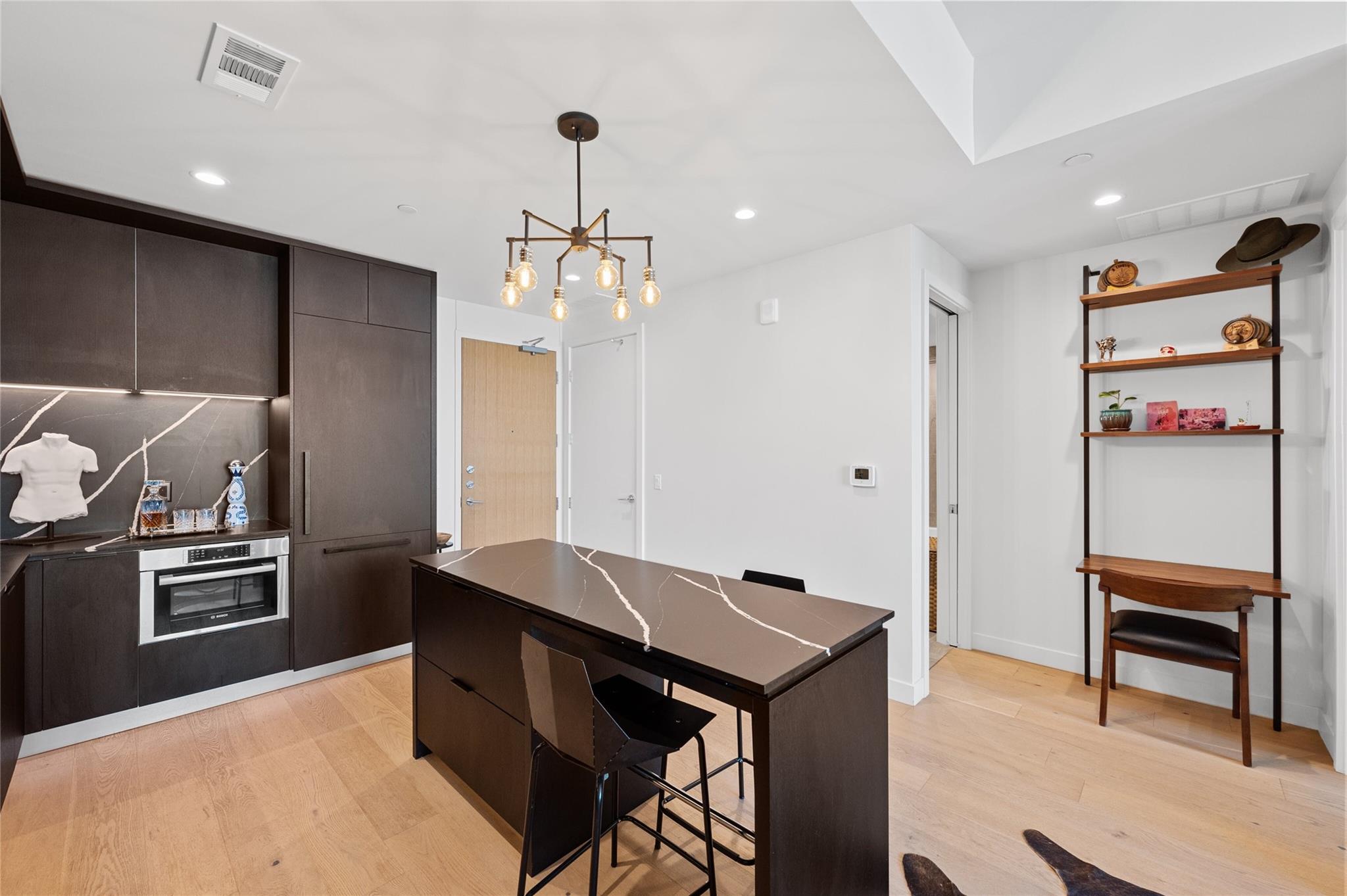 44 East Ave # 1404, Austin, TX 78701