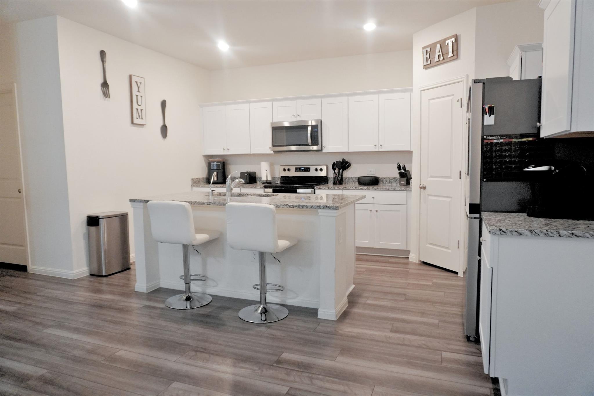 313 Magnum Force Dr, Jarrell, TX 76537