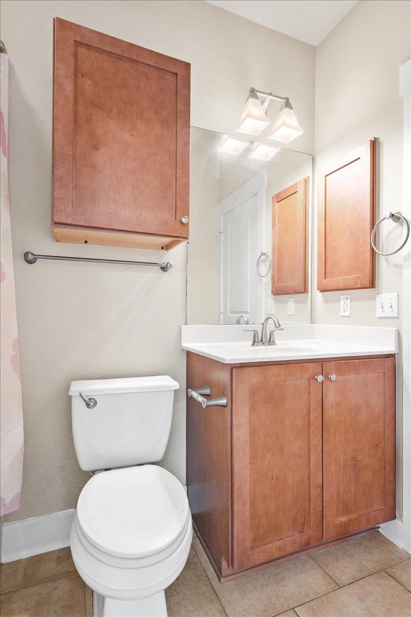 1601 Miriam Ave # 202, Austin, TX 78702