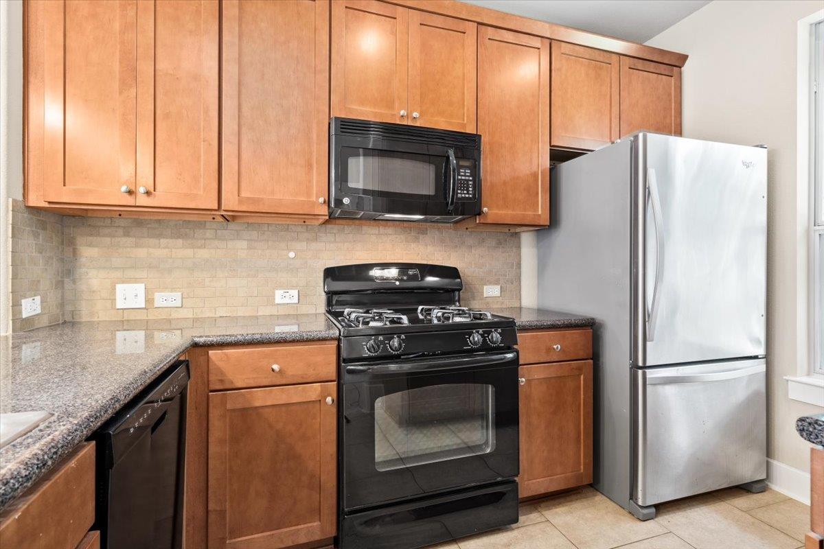 1601 Miriam Ave # 202, Austin, TX 78702