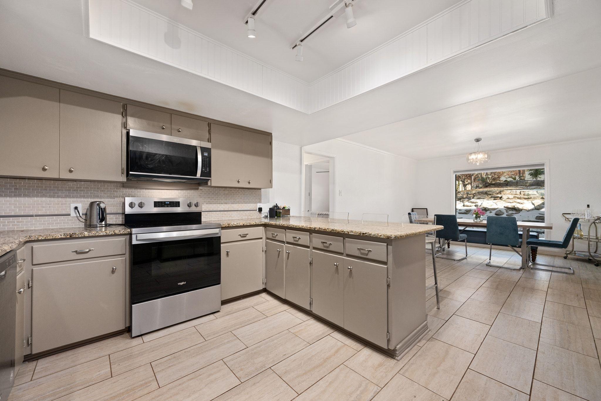 6203 Olympic Overlook Dr, Austin, TX 78746