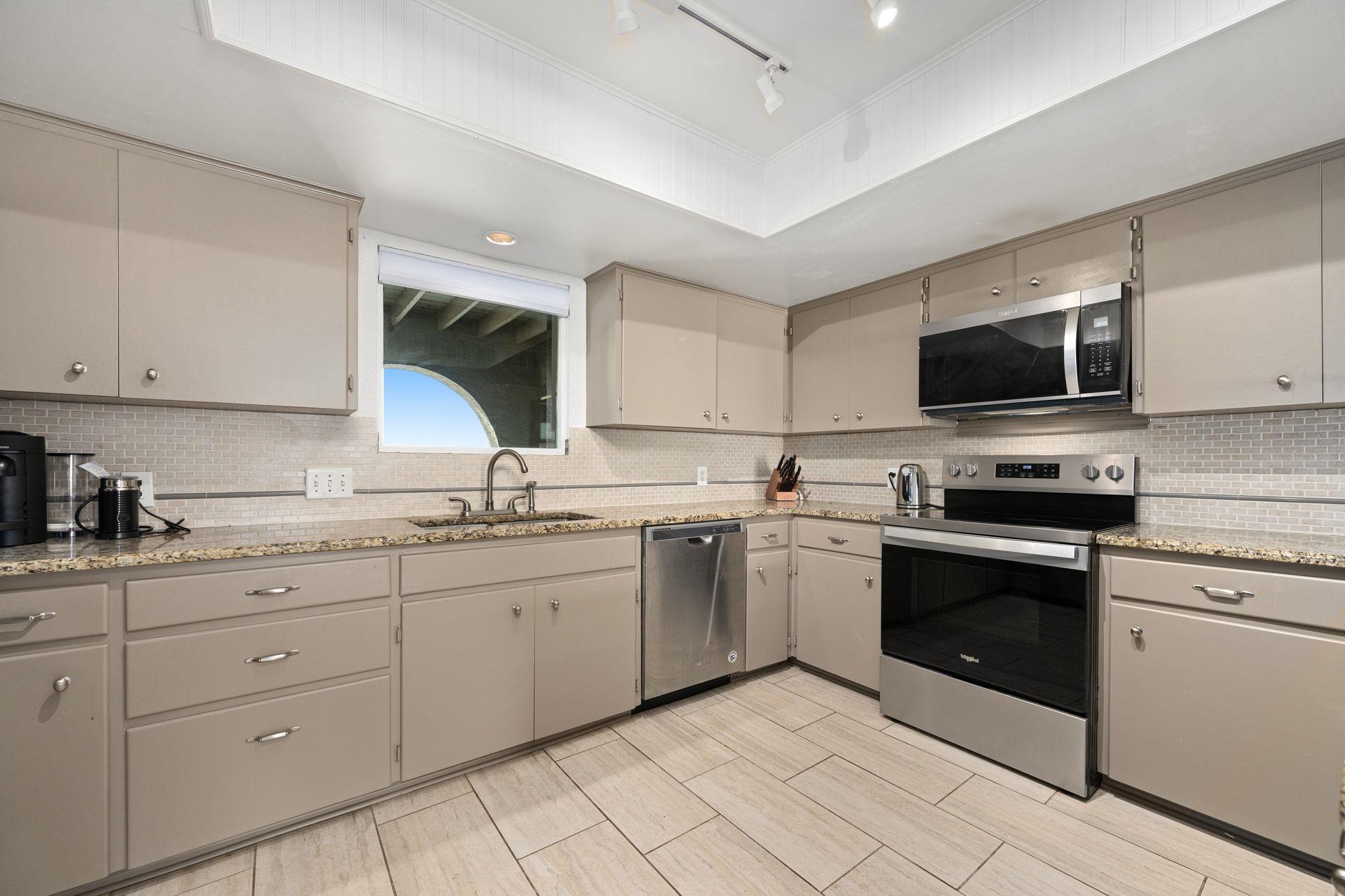 6203 Olympic Overlook Dr, Austin, TX 78746