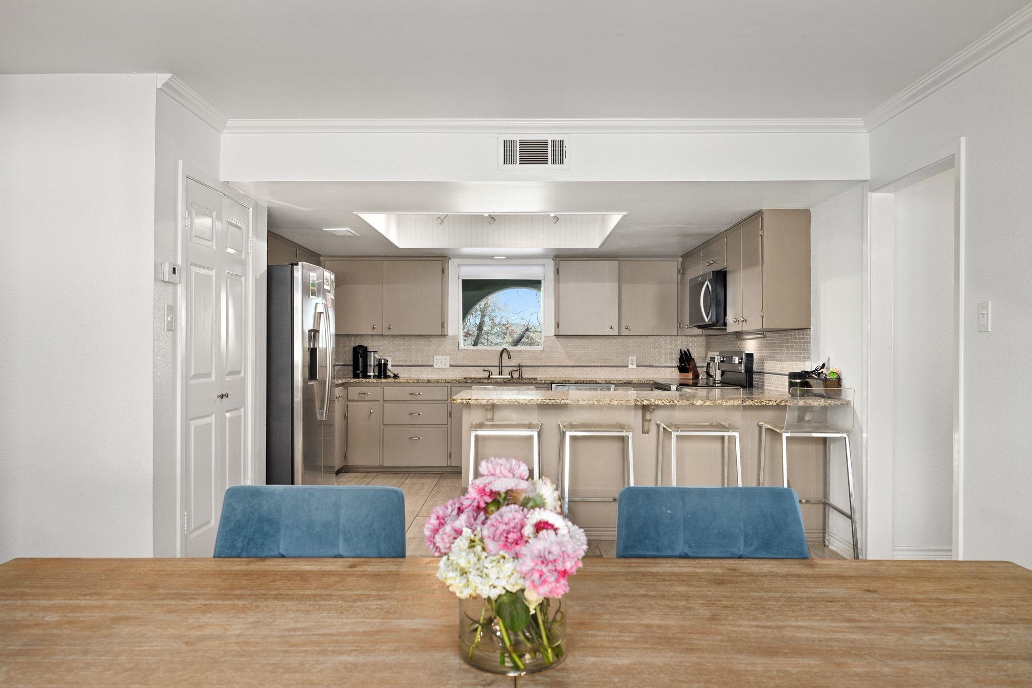 6203 Olympic Overlook Dr, Austin, TX 78746