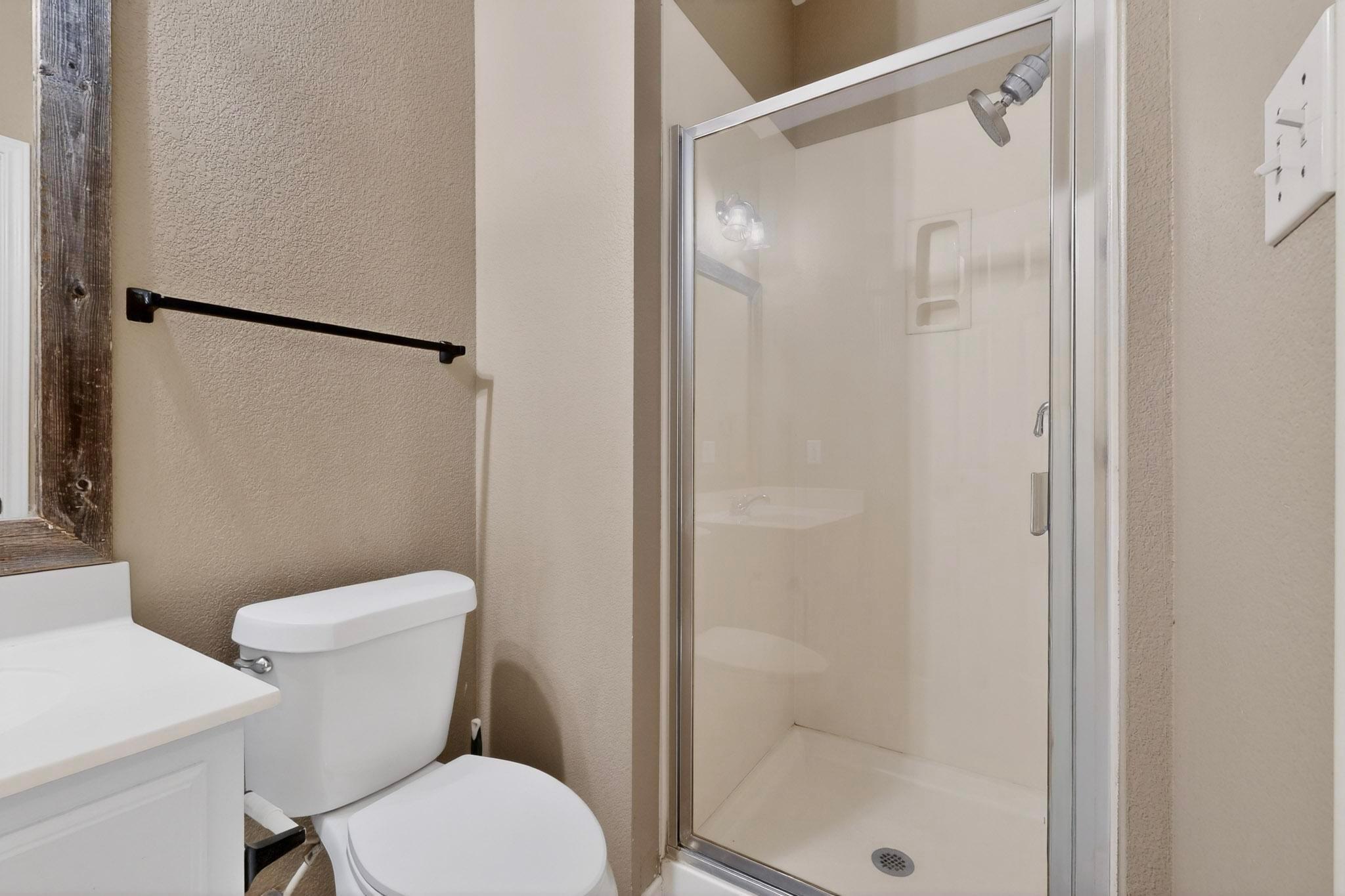 322 Lone Star Blvd, Hutto, TX 78634