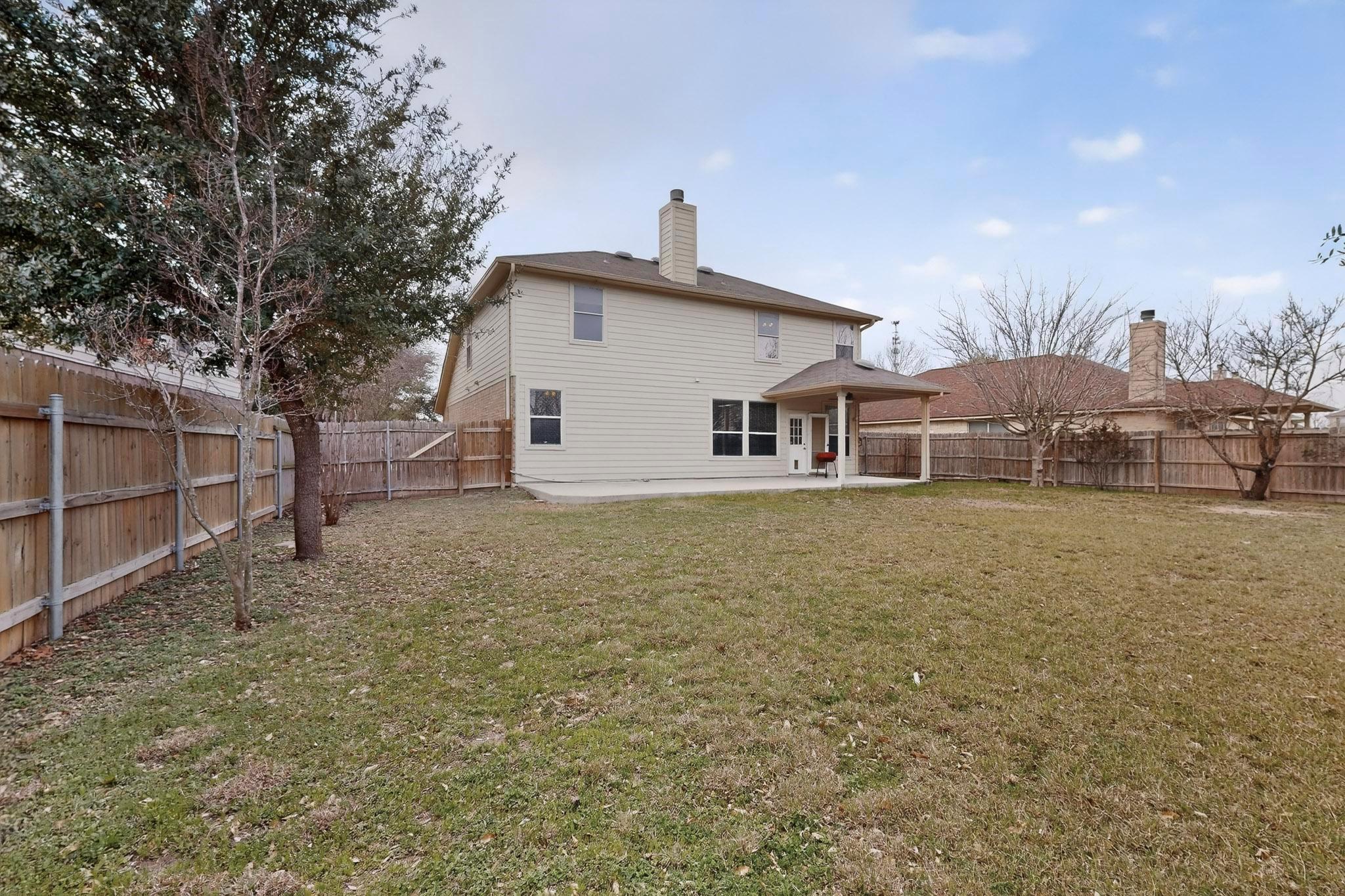 322 Lone Star Blvd, Hutto, TX 78634