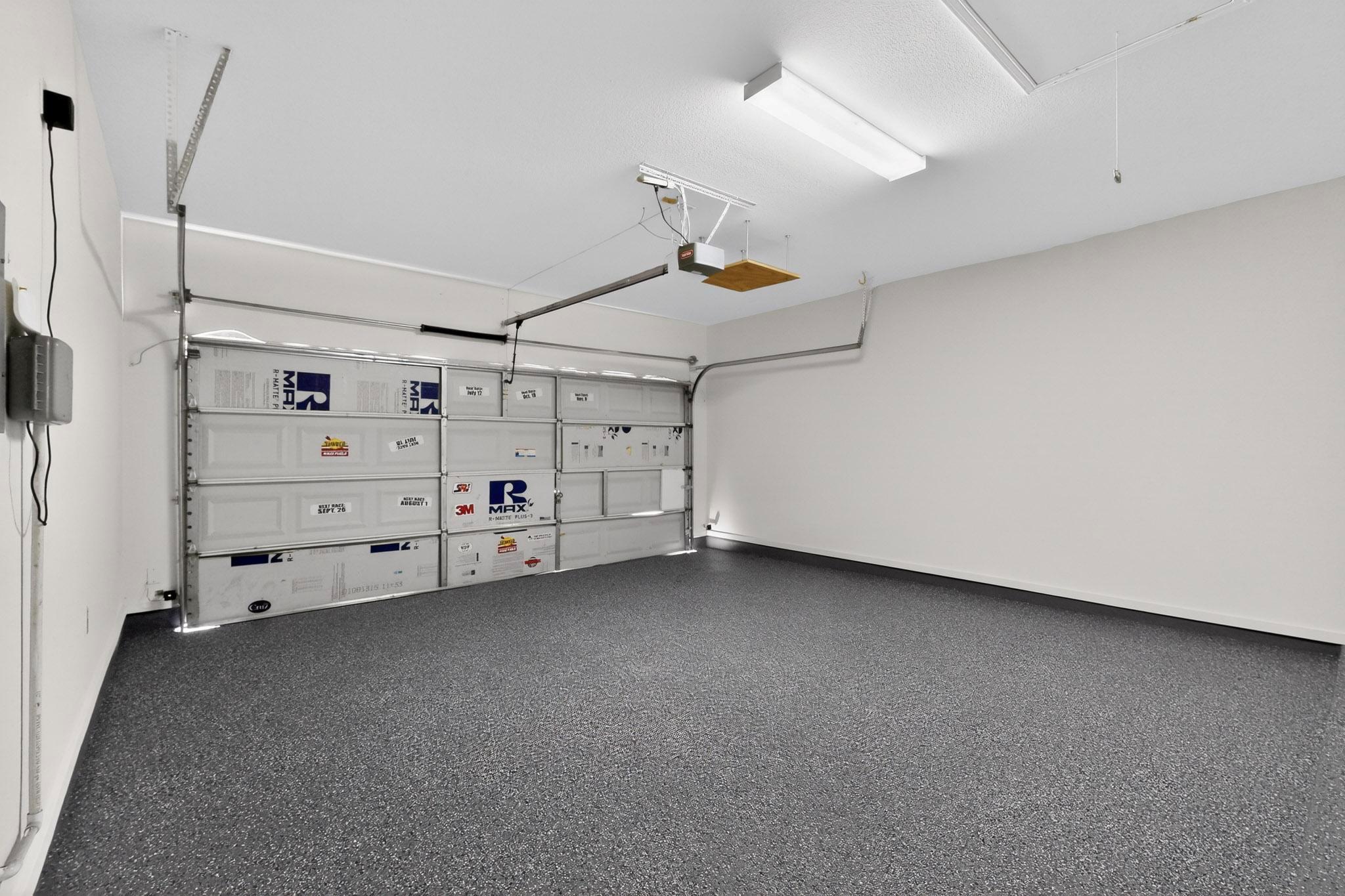 322 Lone Star Blvd, Hutto, TX 78634