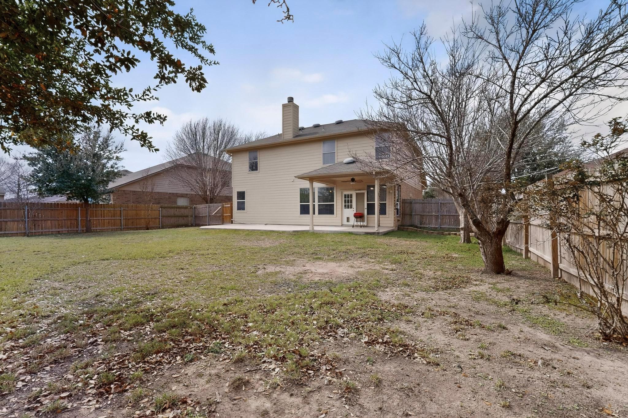 322 Lone Star Blvd, Hutto, TX 78634