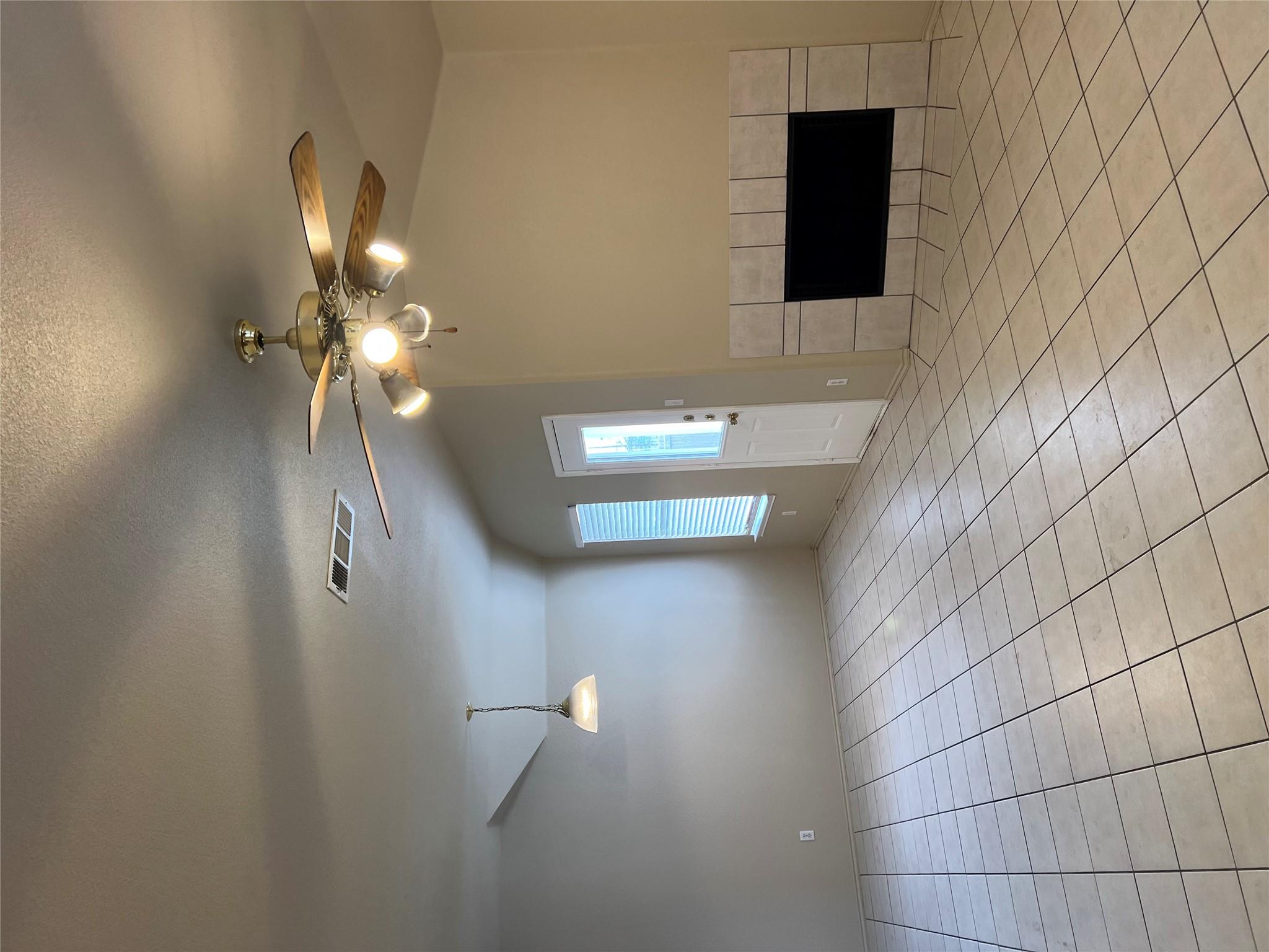 1618 Cottonwood Ct, Round Rock, TX 78664