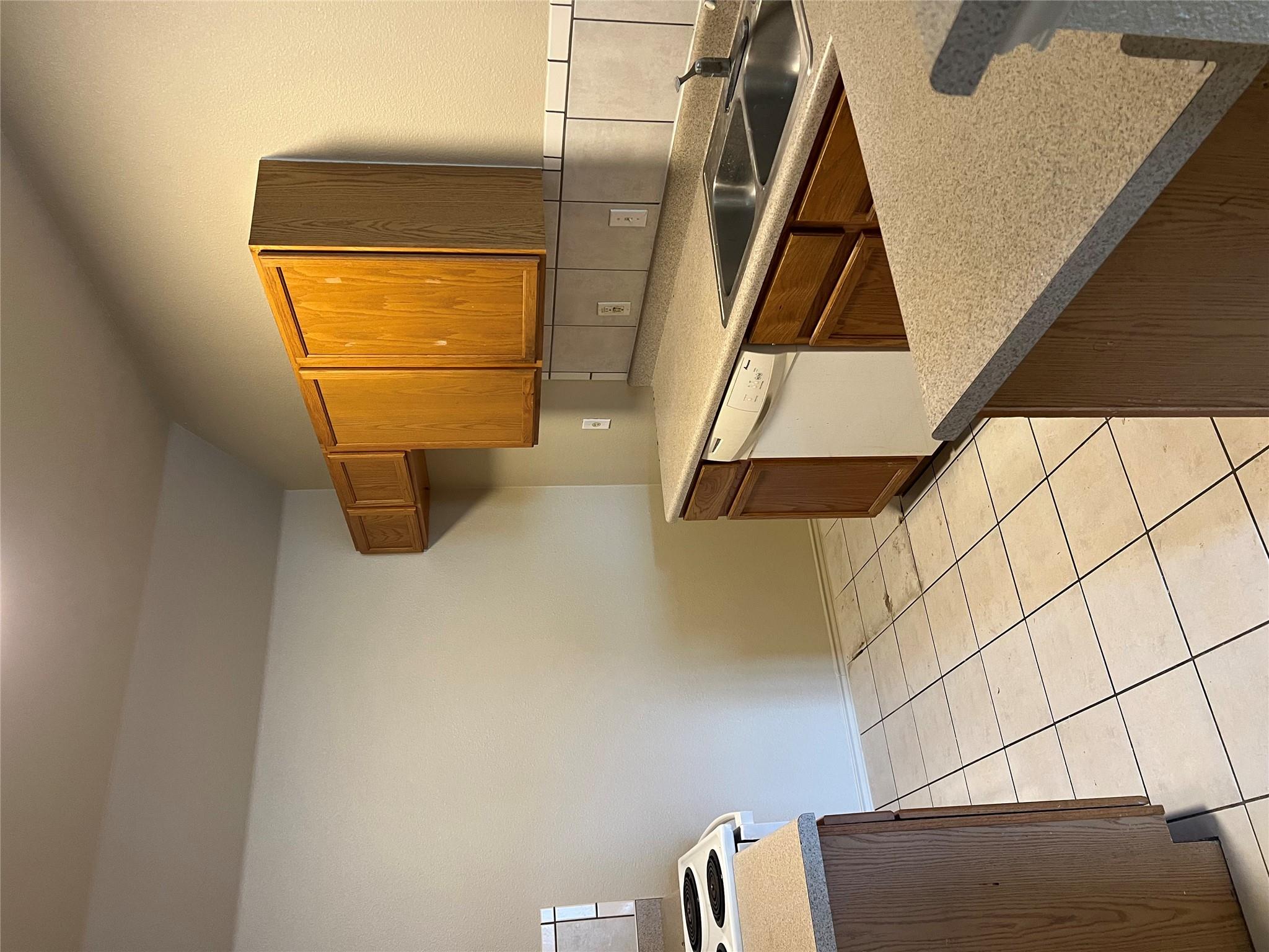 1618 Cottonwood Ct, Round Rock, TX 78664