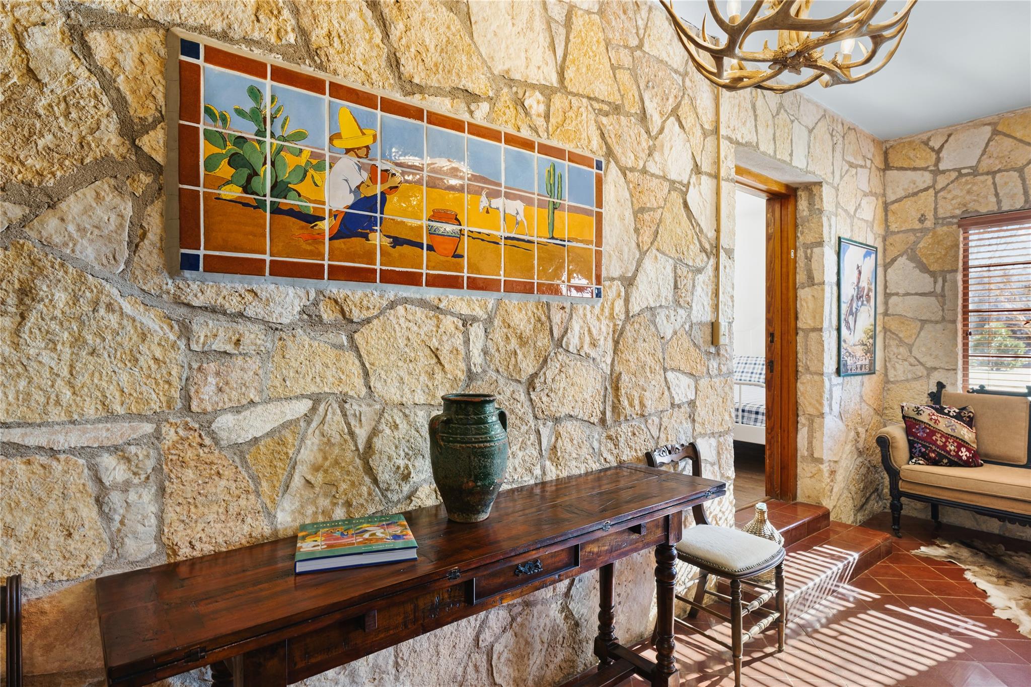 5322 State Hwy 16 N, Bandera, TX 78008