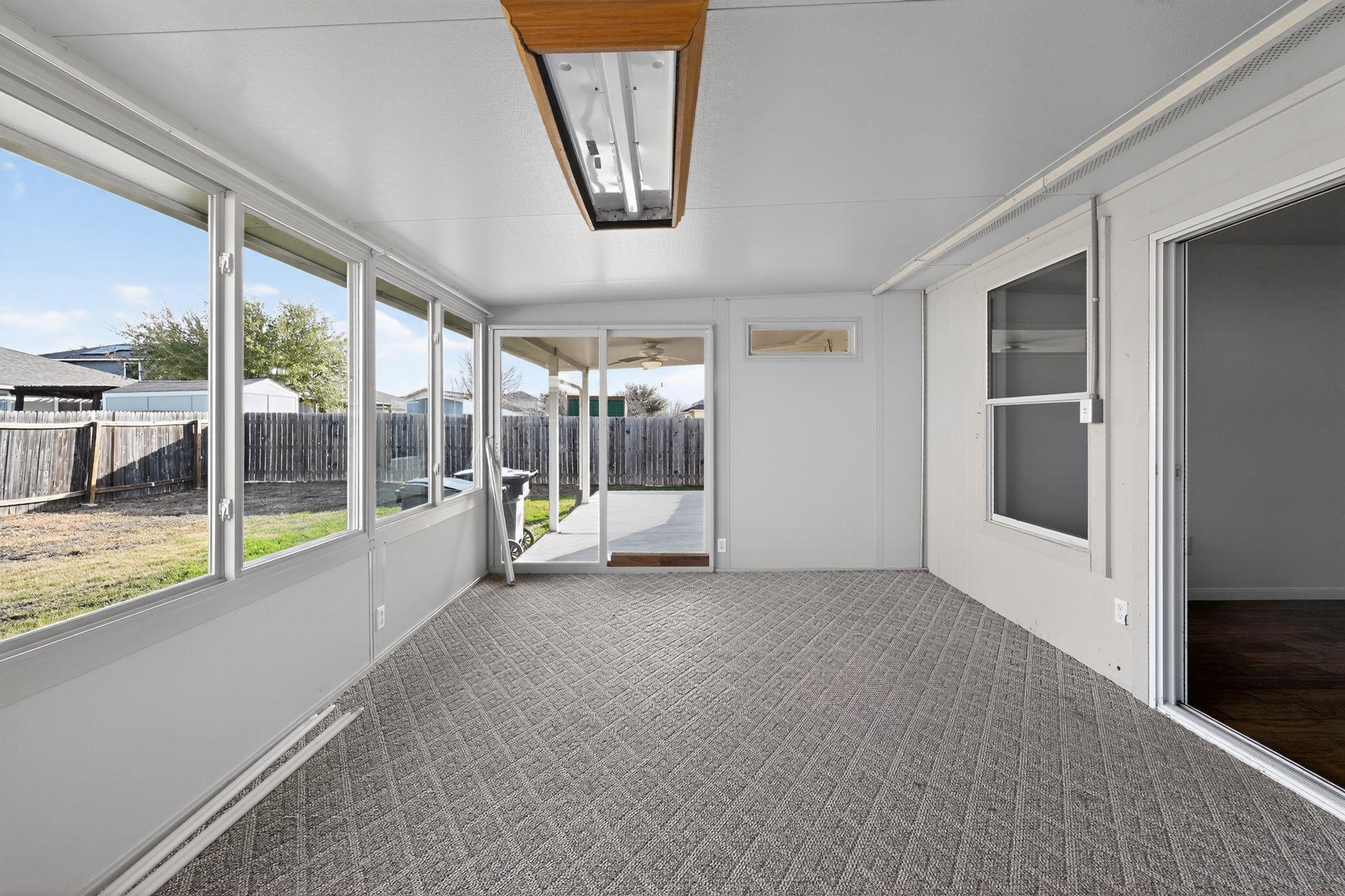 316 Flinn St, Hutto, TX 78634