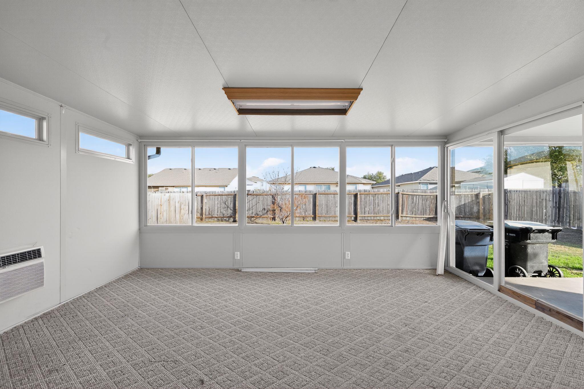 316 Flinn St, Hutto, TX 78634