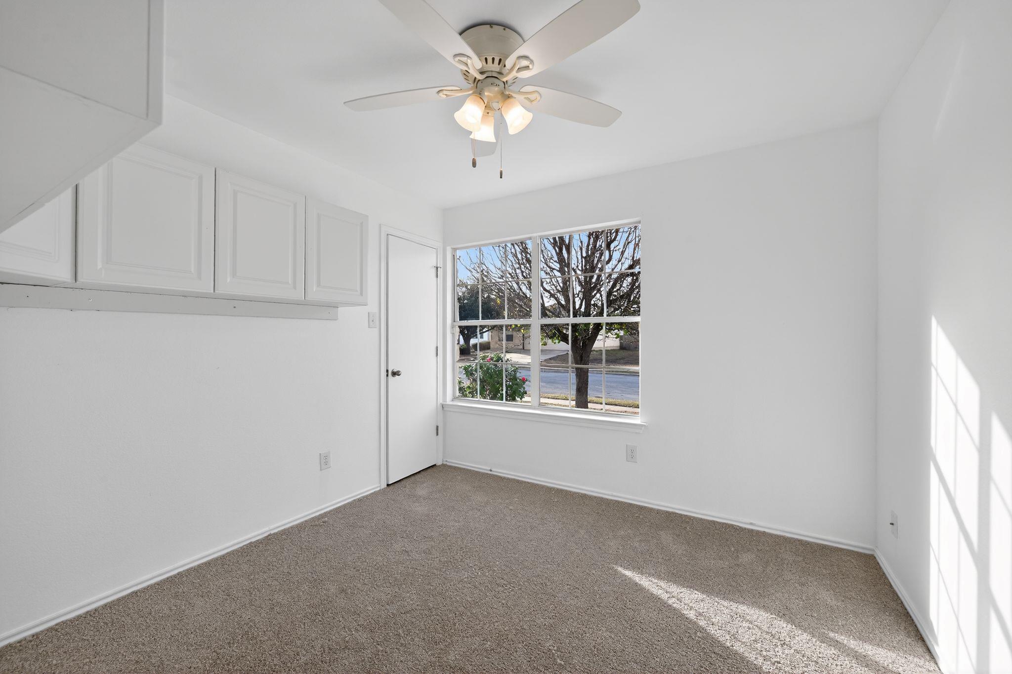 316 Flinn St, Hutto, TX 78634