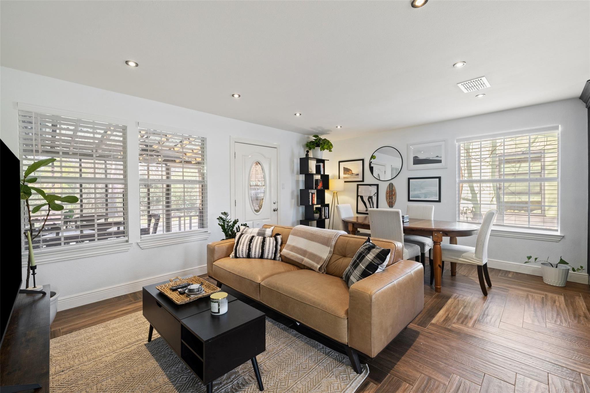 1501 Broadmoor Dr, Austin, TX 78723