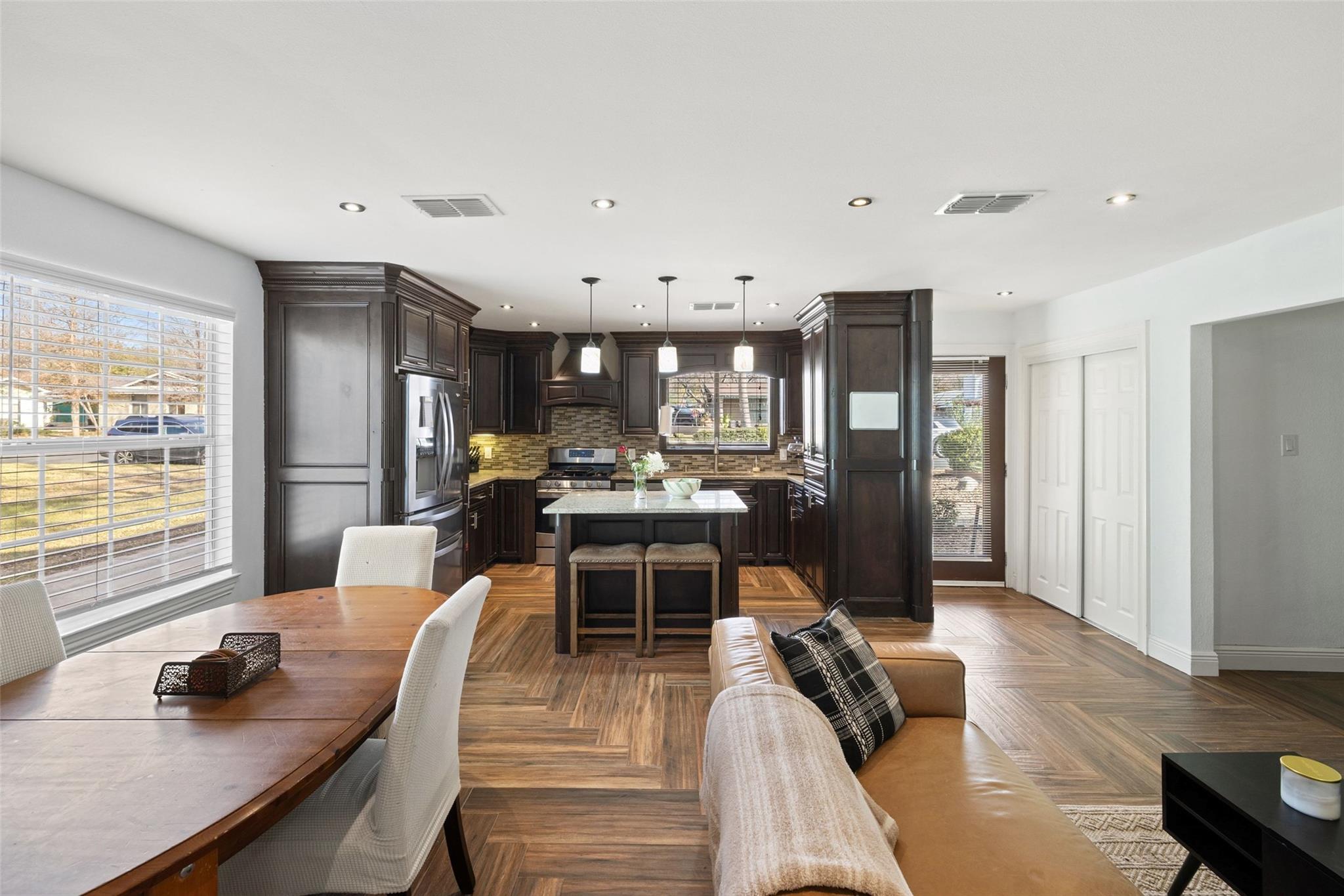 1501 Broadmoor Dr, Austin, TX 78723