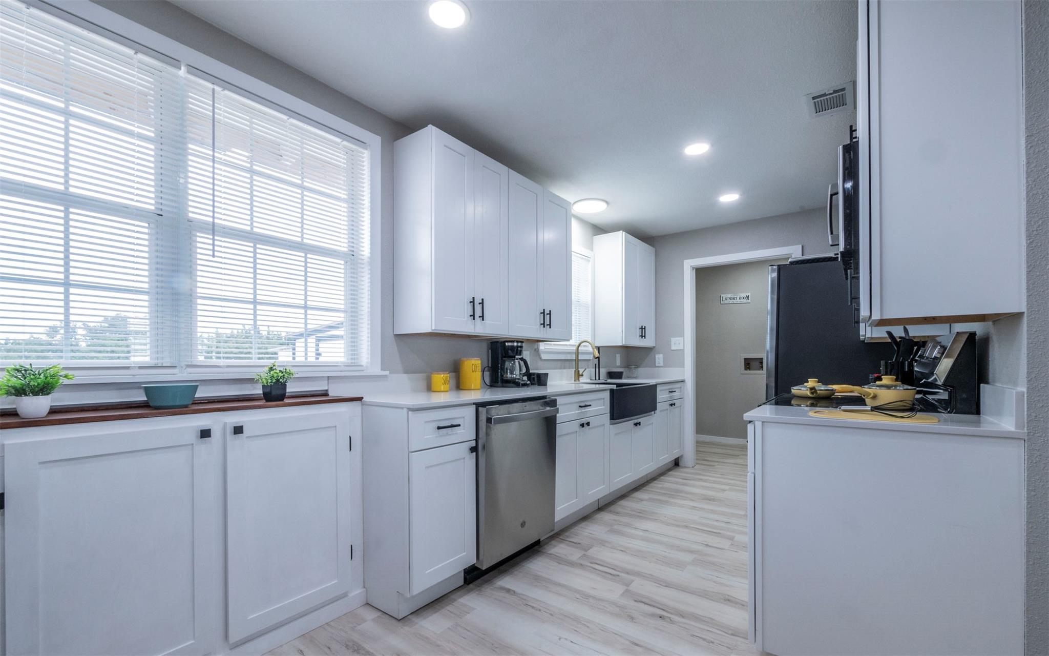 340 Frazier Ln, Burnet, TX 78611