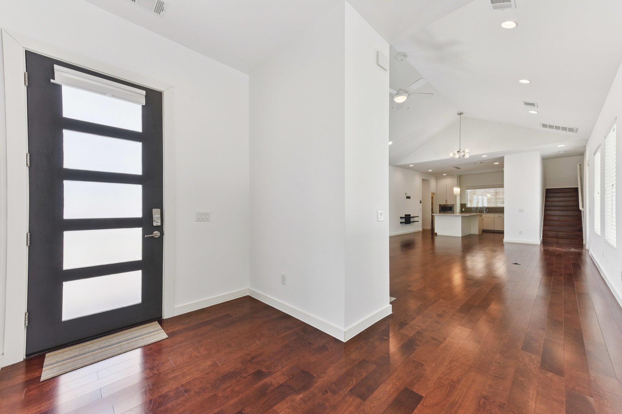 133 Crest View Dr, Lakeway, TX 78734