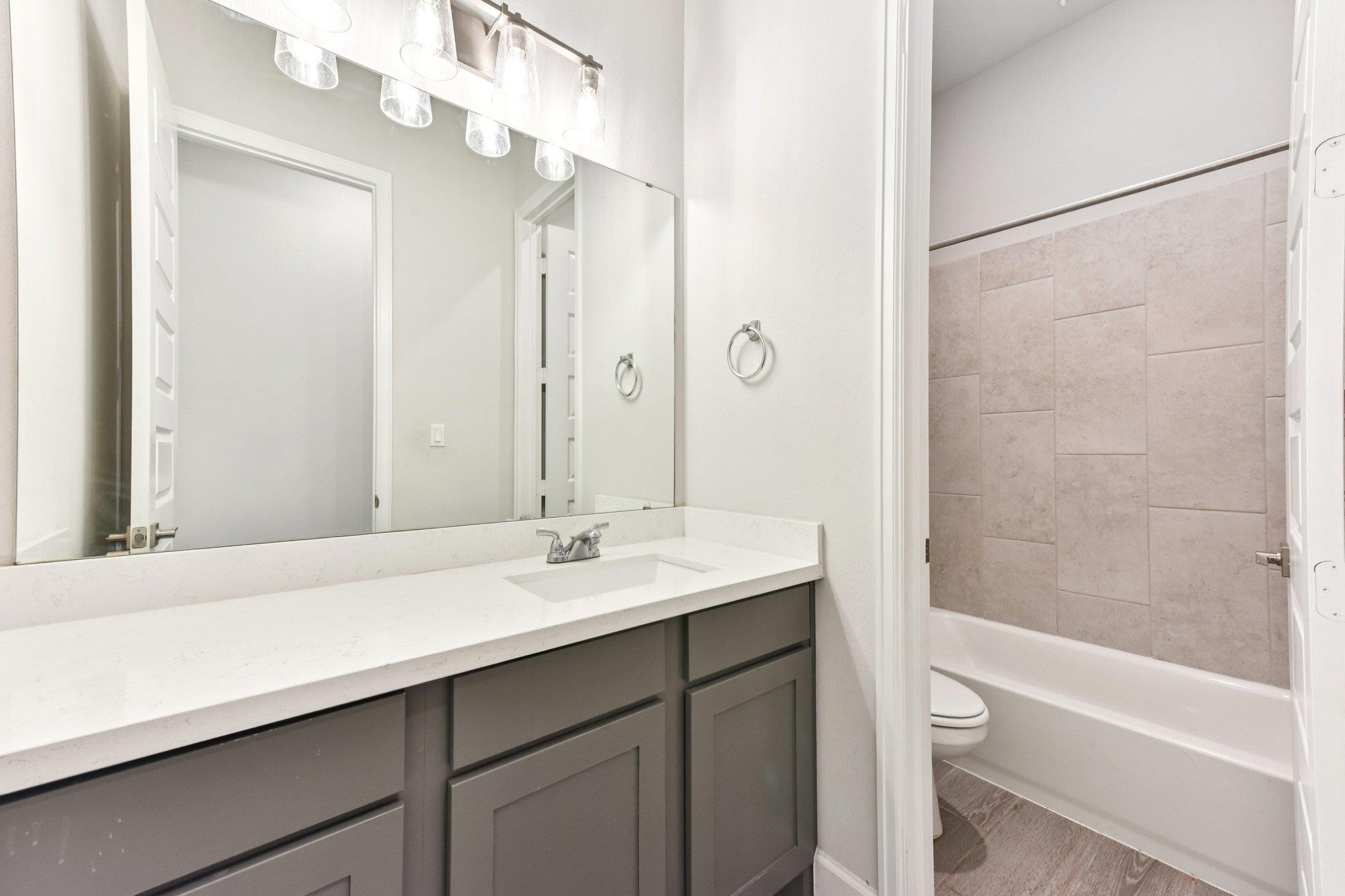 163 Kellogg Ln, Bastrop, TX 78602