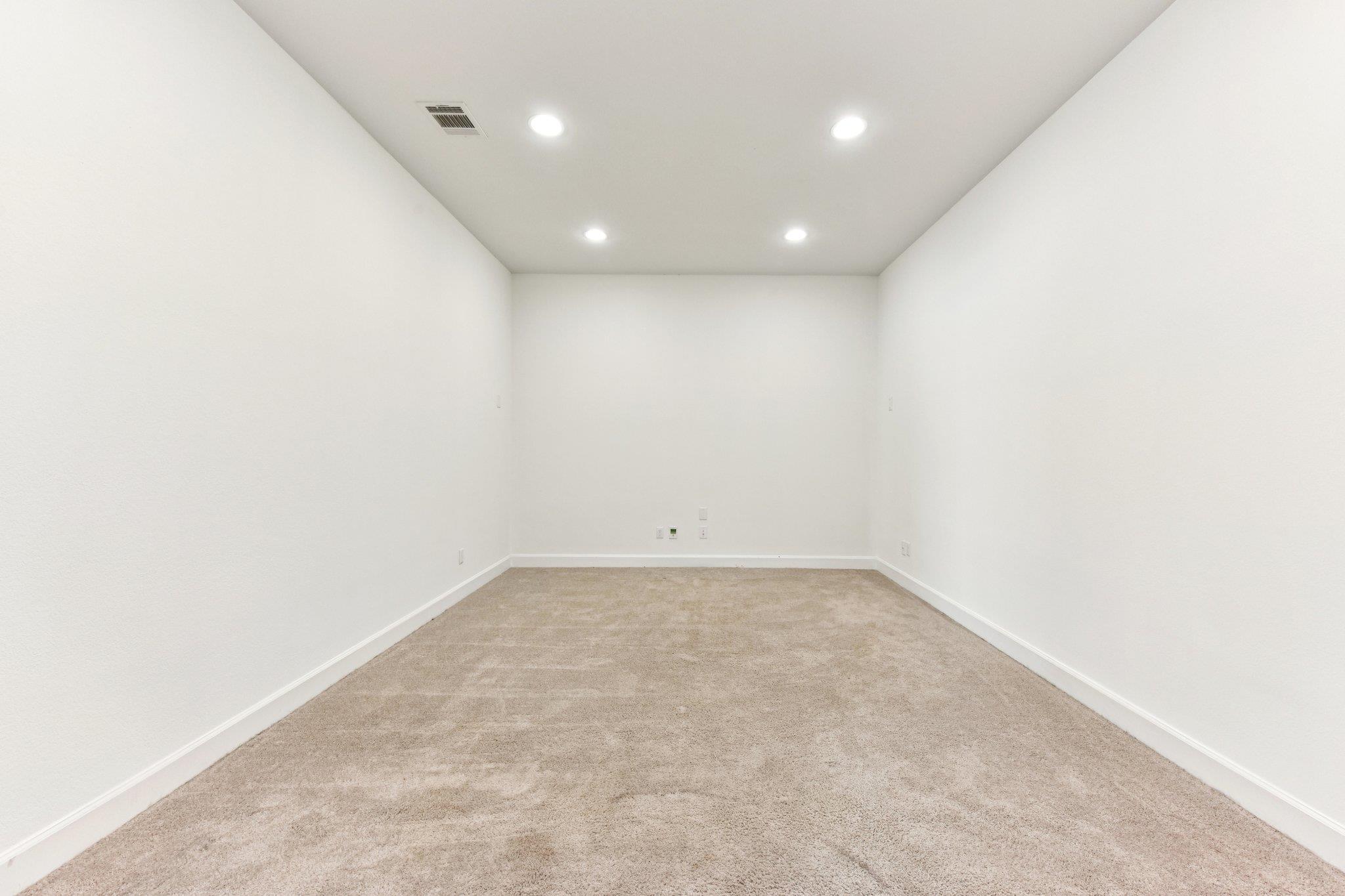 163 Kellogg Ln, Bastrop, TX 78602