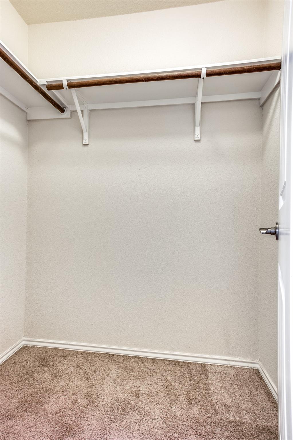 3605 Alpine Autumn Dr, Austin, TX 78744