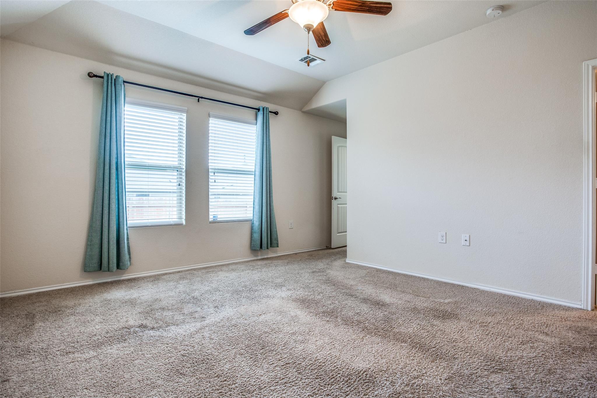 3605 Alpine Autumn Dr, Austin, TX 78744