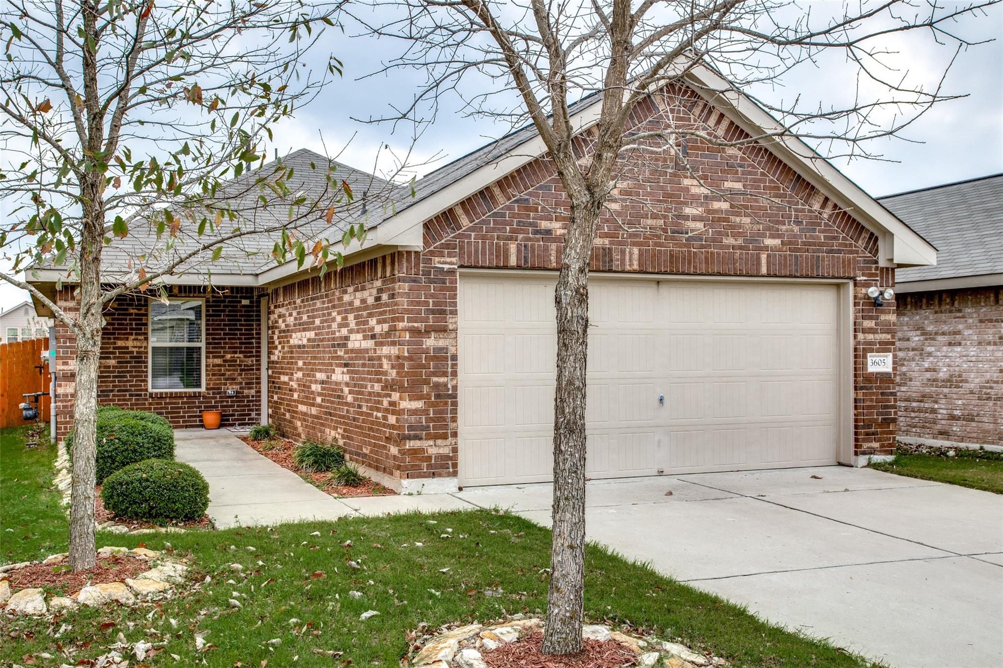 3605 Alpine Autumn Dr, Austin, TX 78744