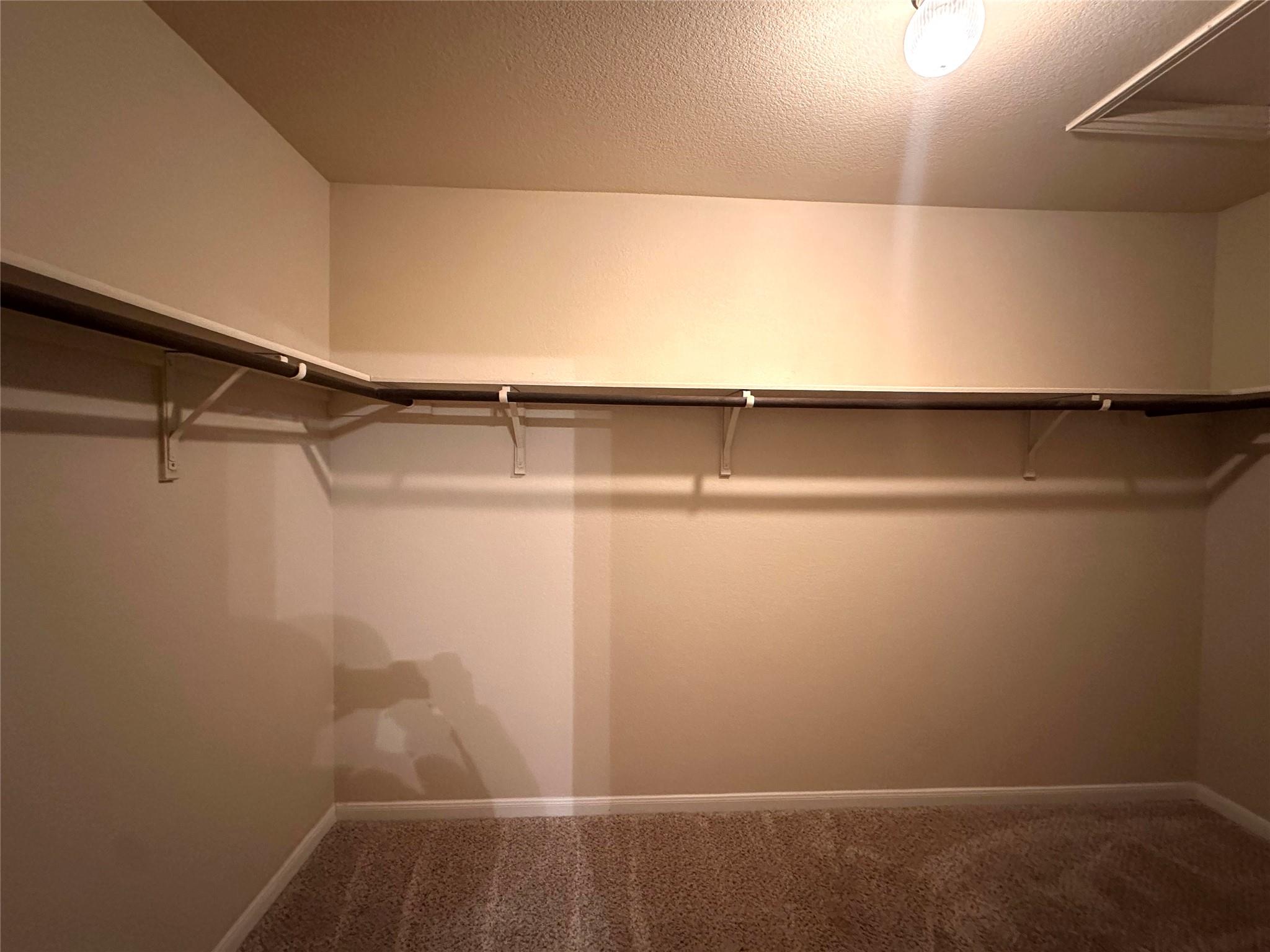 1000 Drake Cv, Leander, TX 78641