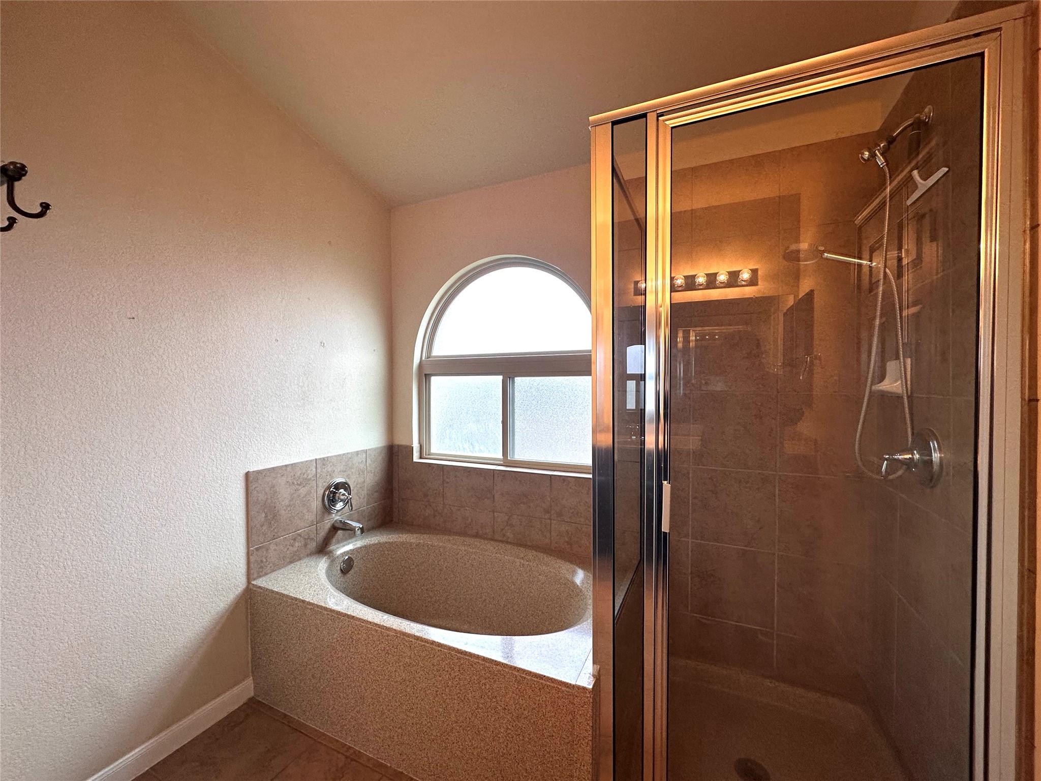 1000 Drake Cv, Leander, TX 78641