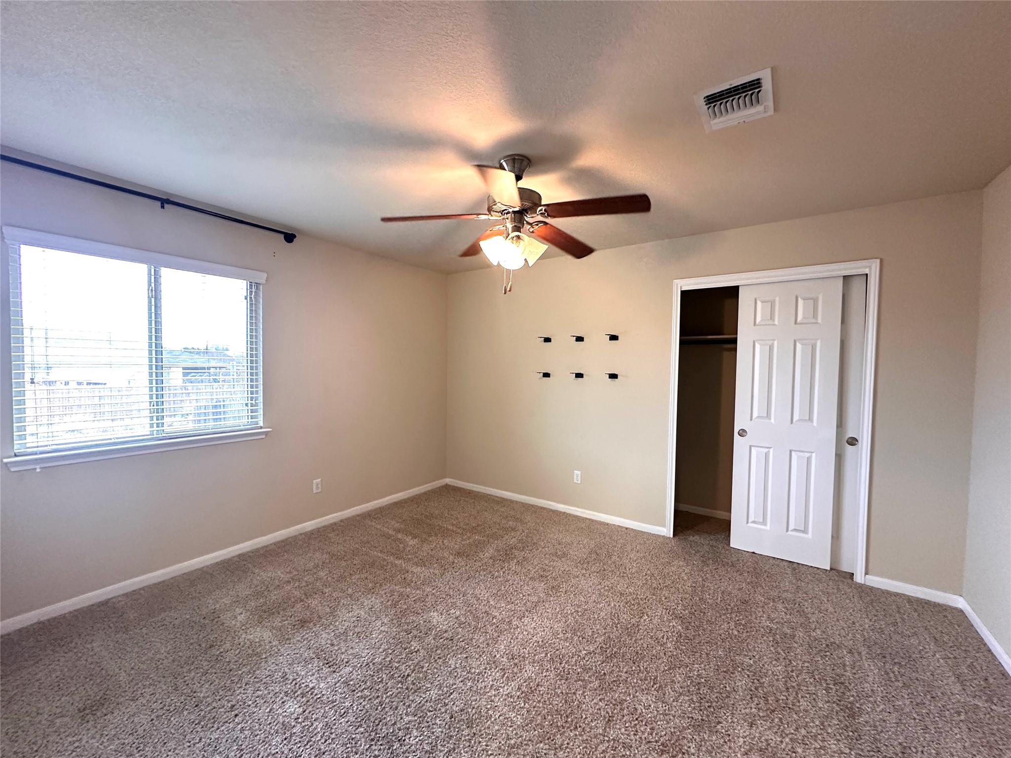 1000 Drake Cv, Leander, TX 78641