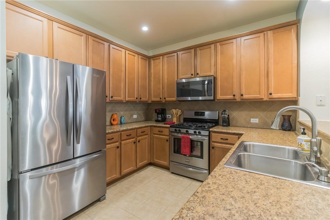 9201 Brodie Ln # 902, Austin, TX 78748