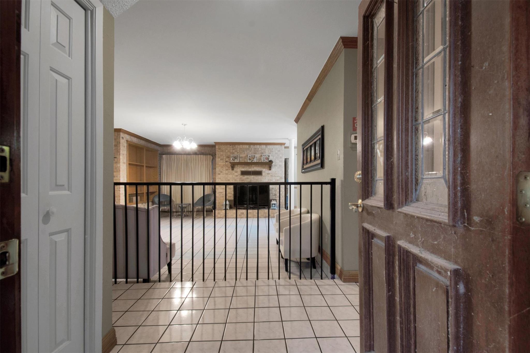 416 Depot St, Elgin, TX 78621