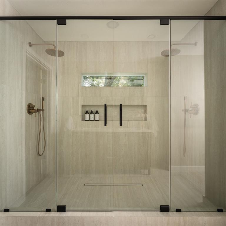 2710 Greenlawn Pkwy, Austin, TX 78757