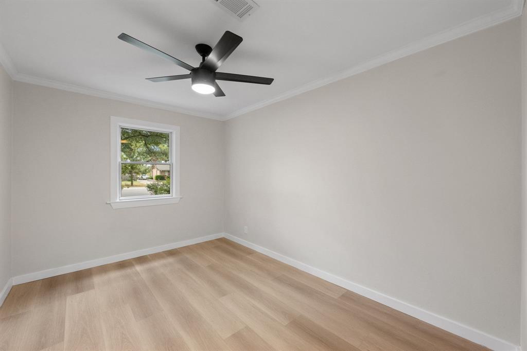 2710 Greenlawn Pkwy, Austin, TX 78757