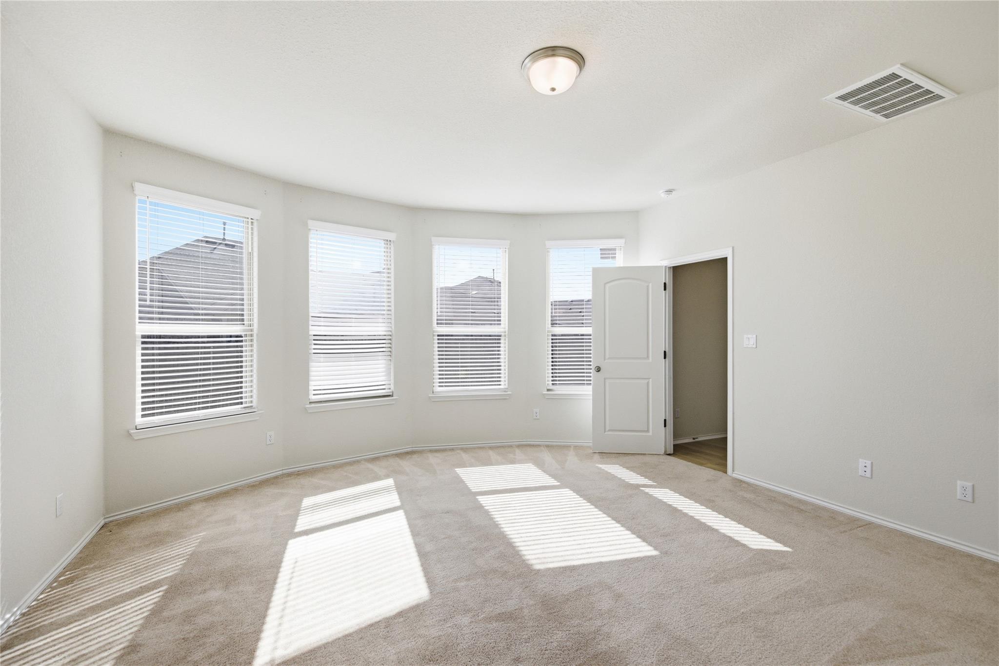 106 Barley Fork Ln, Hutto, TX 78634