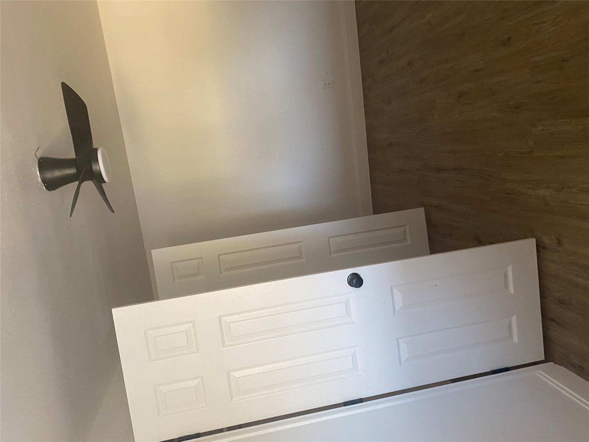 955 university Ln, Seguin, TX 78155