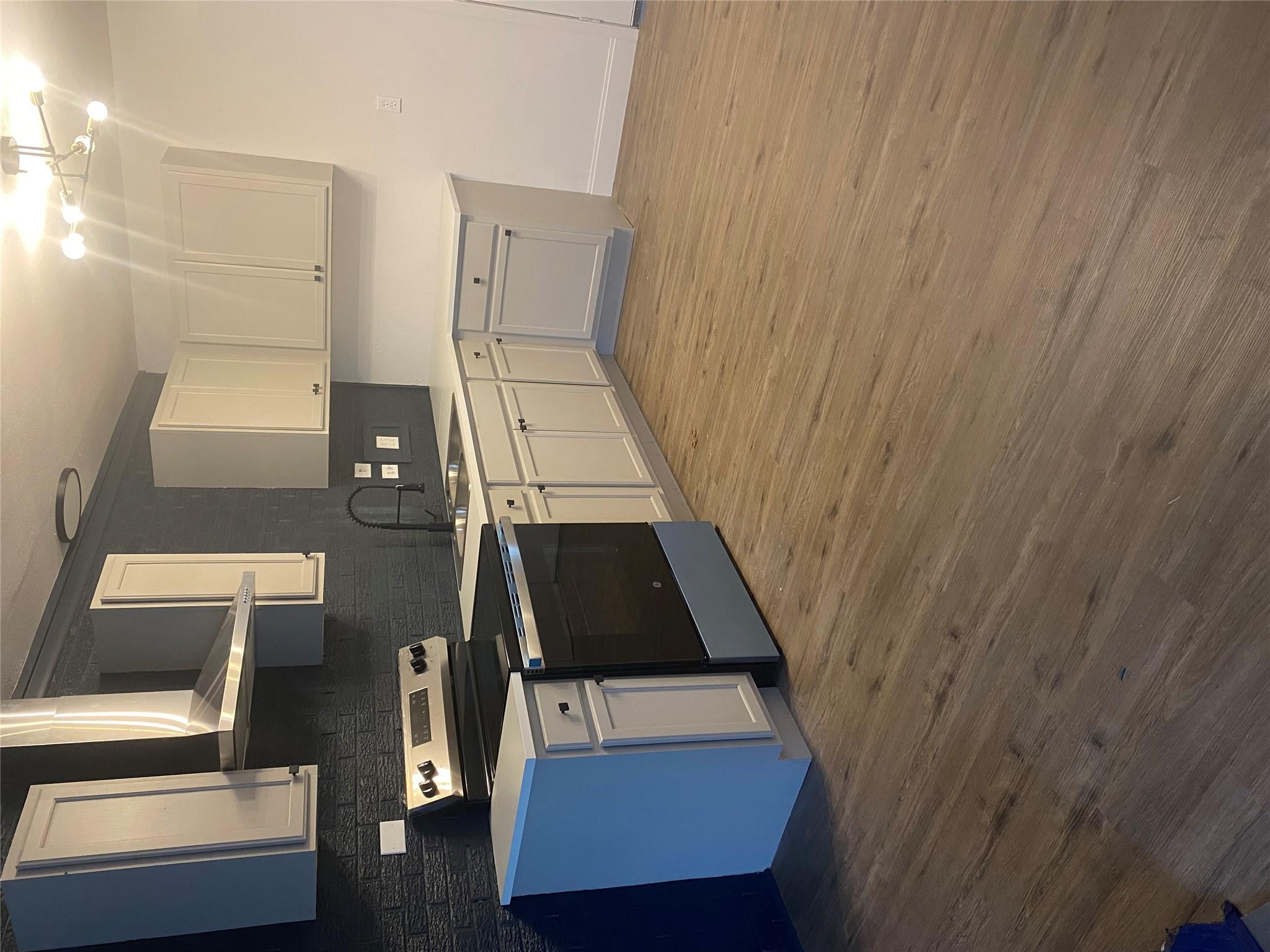 955 university Ln, Seguin, TX 78155