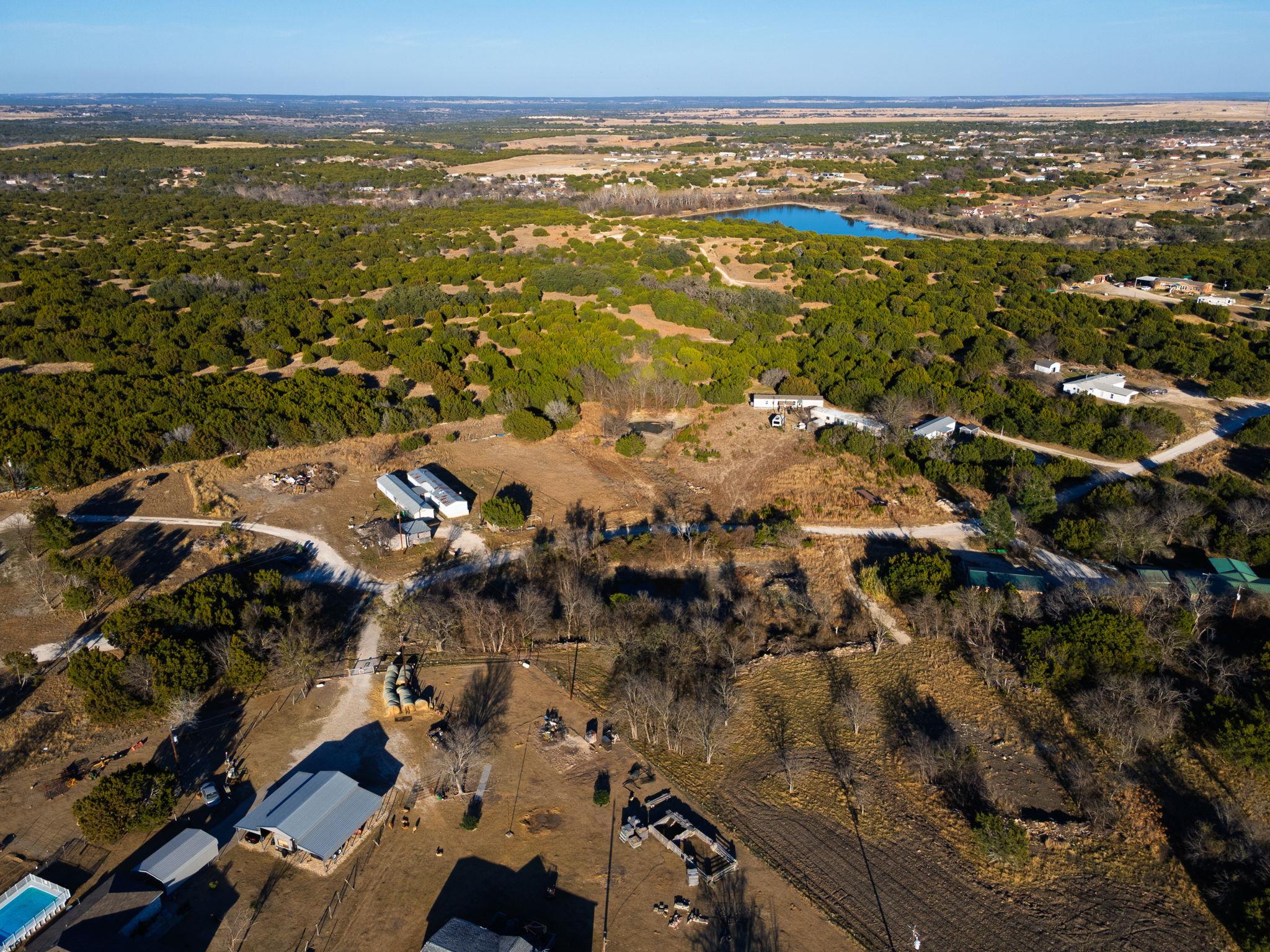 1252 Twin Mountain Rd, Copperas Cove, TX 76522