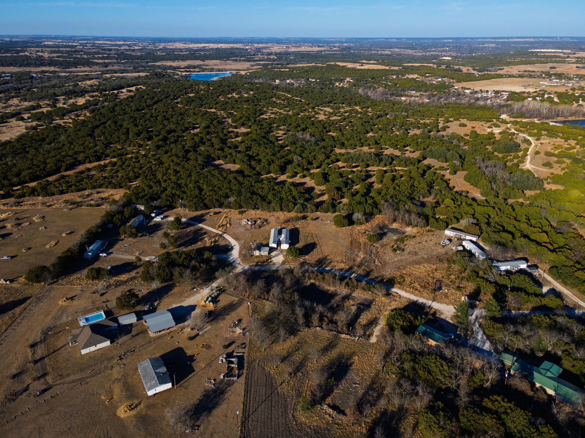 1252 Twin Mountain Rd, Copperas Cove, TX 76522